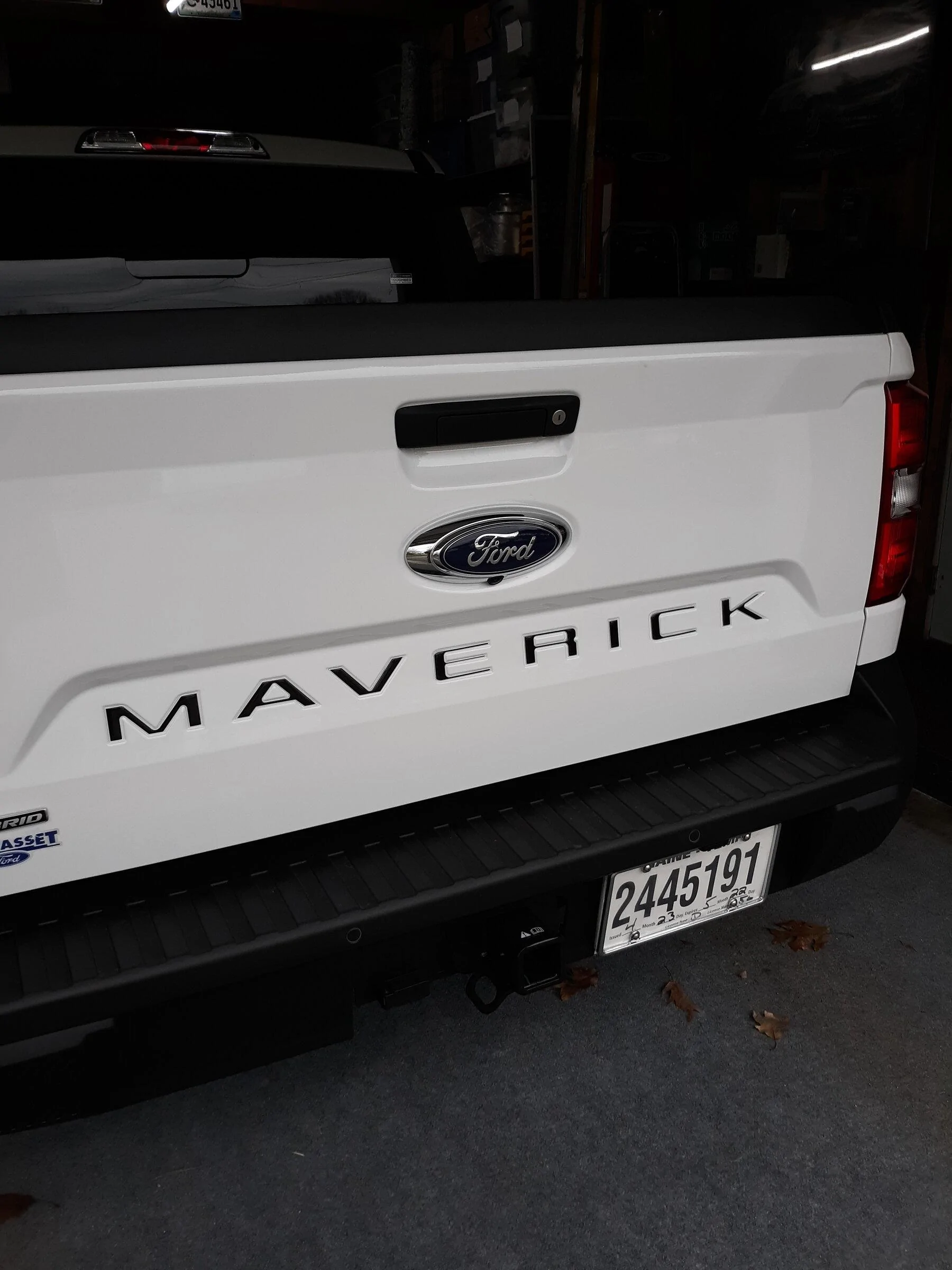 Ford Maverick Lettering on the Maverick stamp on the tailgate Lettering