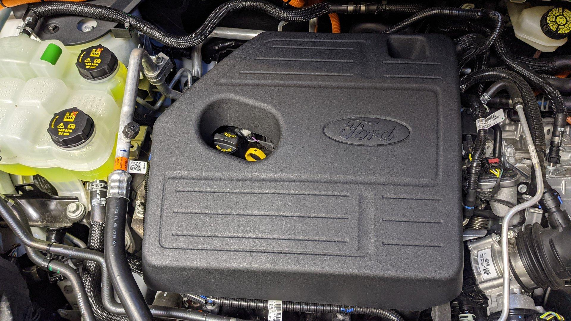 Ford Maverick Should there be an engine cover? download (1)