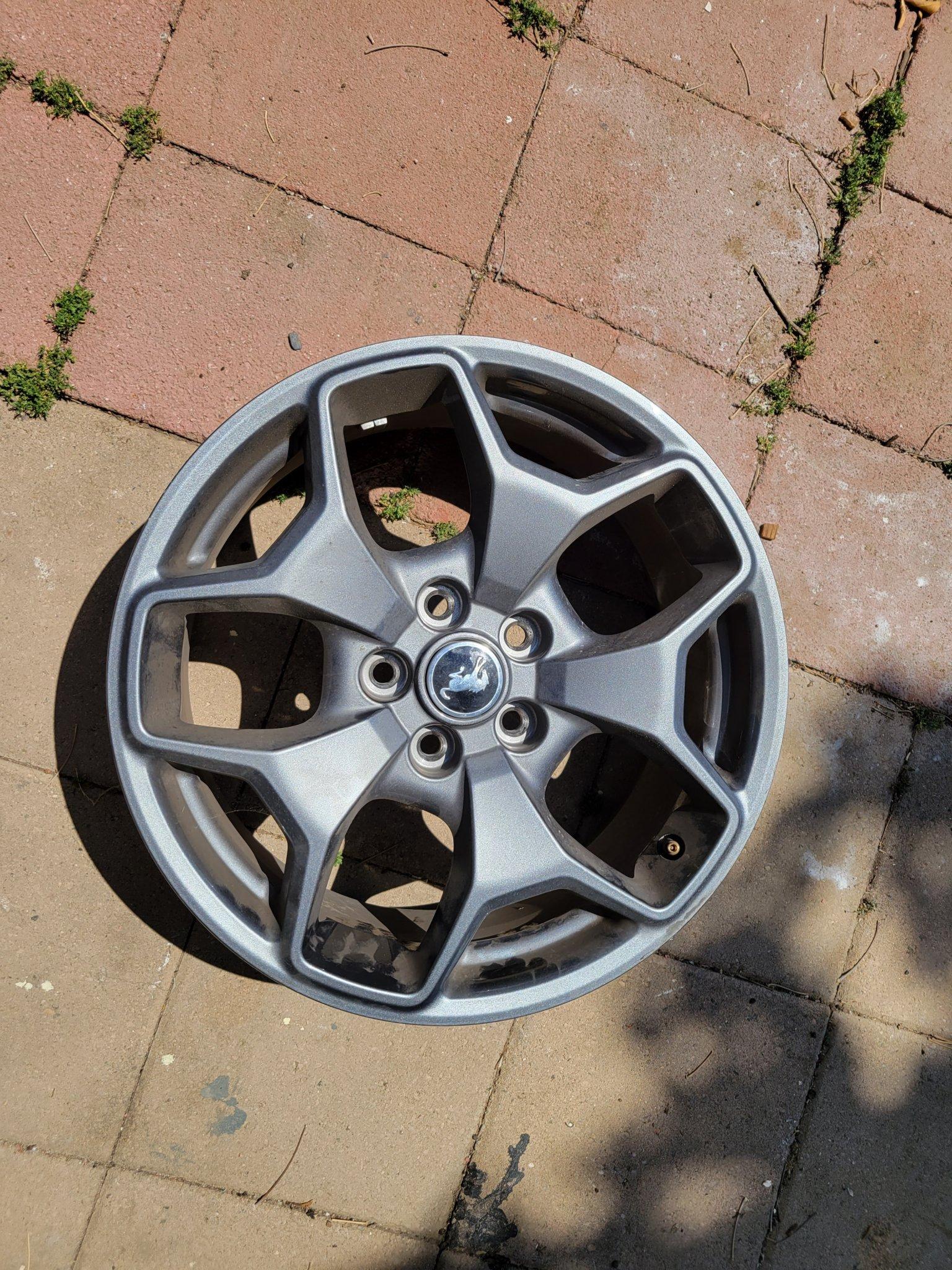 Ford Maverick (SoCal) WTB XLT Rims 20220507_113554