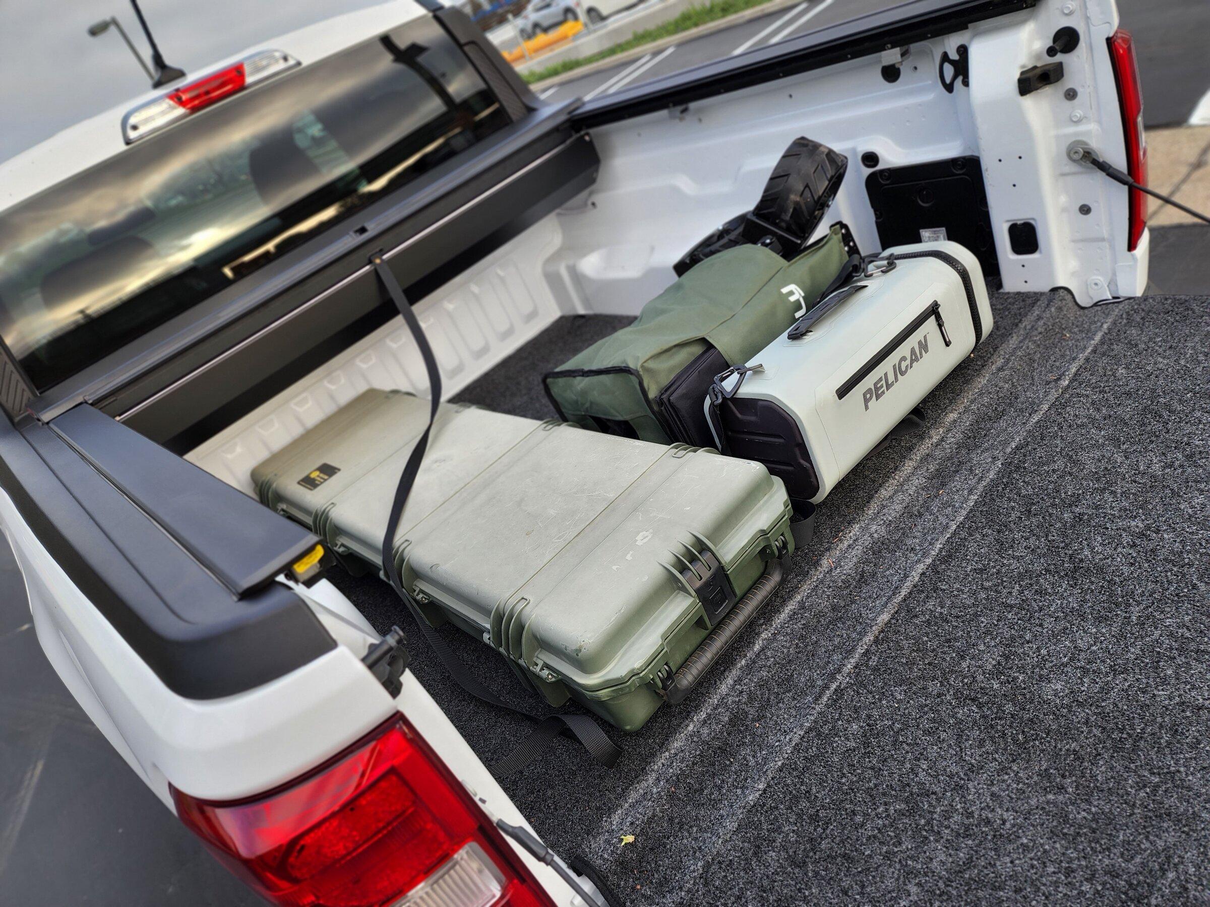 Ford Maverick Pelican "rifle" case fits in the bed 20220507_183645