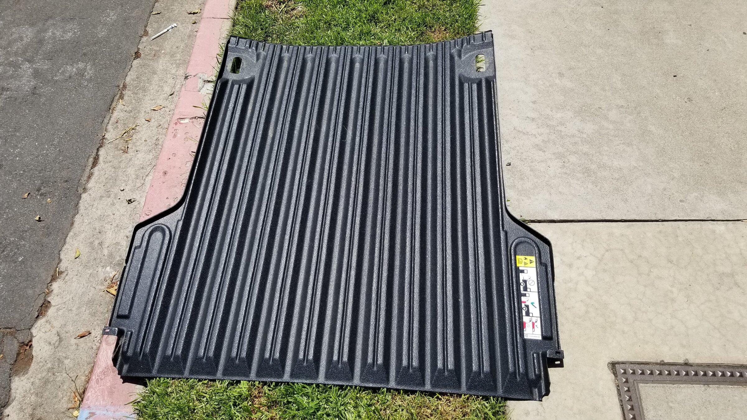 Ford Maverick FS: Bed portion of Ford Drop-In Bed Liner in SoCal - $50 20220509_112902