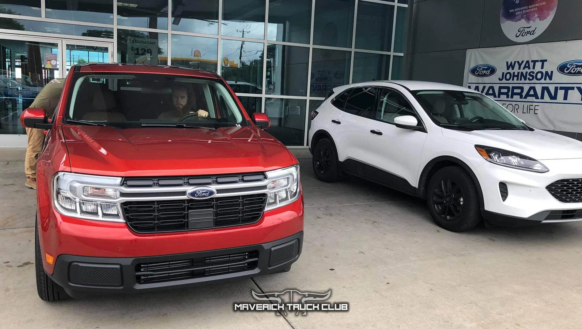 Ford Maverick HOT PEPPER RED Maverick Photos Thread Hot Pepper Red 2022 Maverick Lariat FX4 2