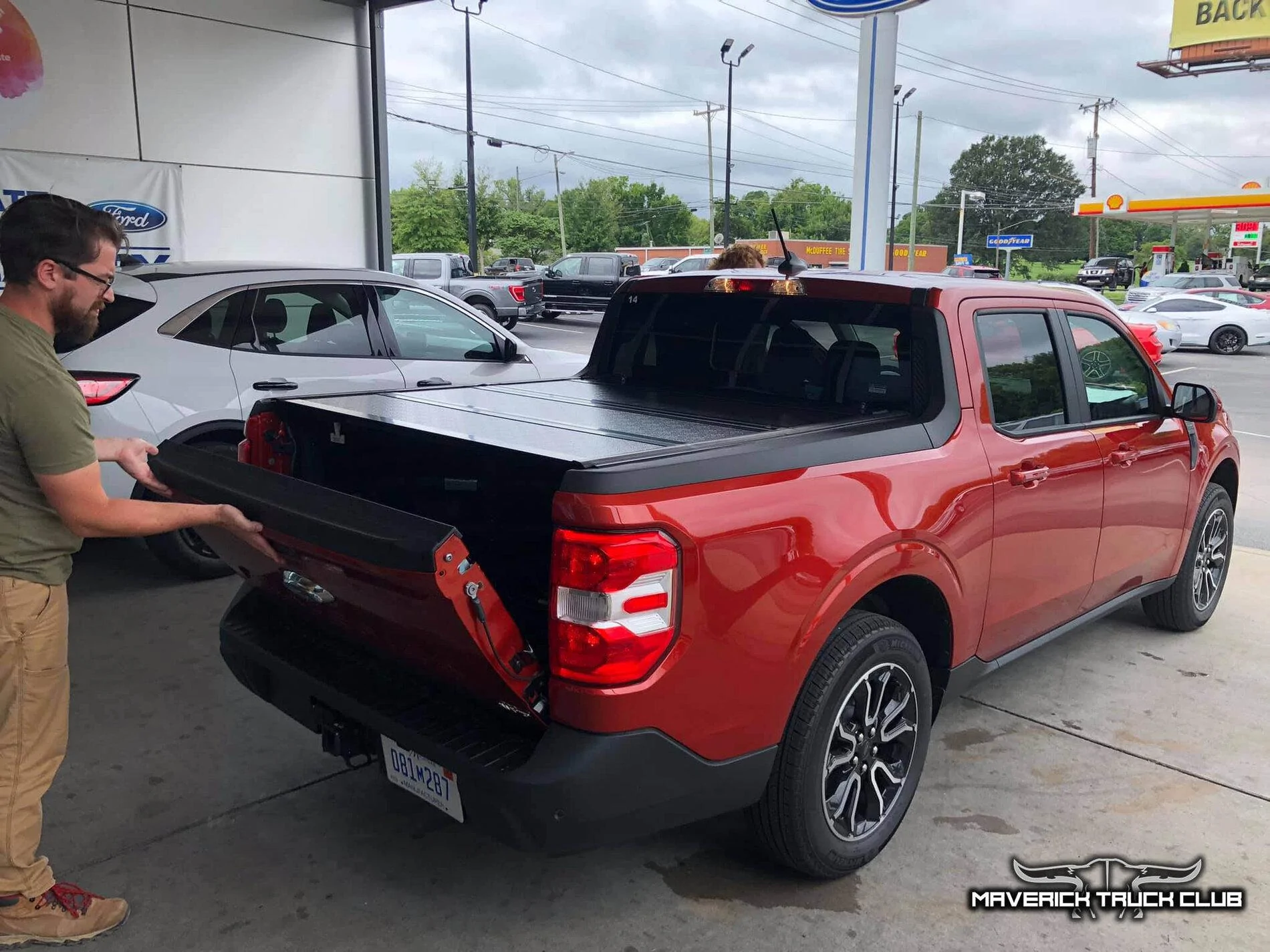 Ford Maverick HOT PEPPER RED Maverick Photos Thread Hot Pepper Red 2022 Maverick Lariat FX4 3