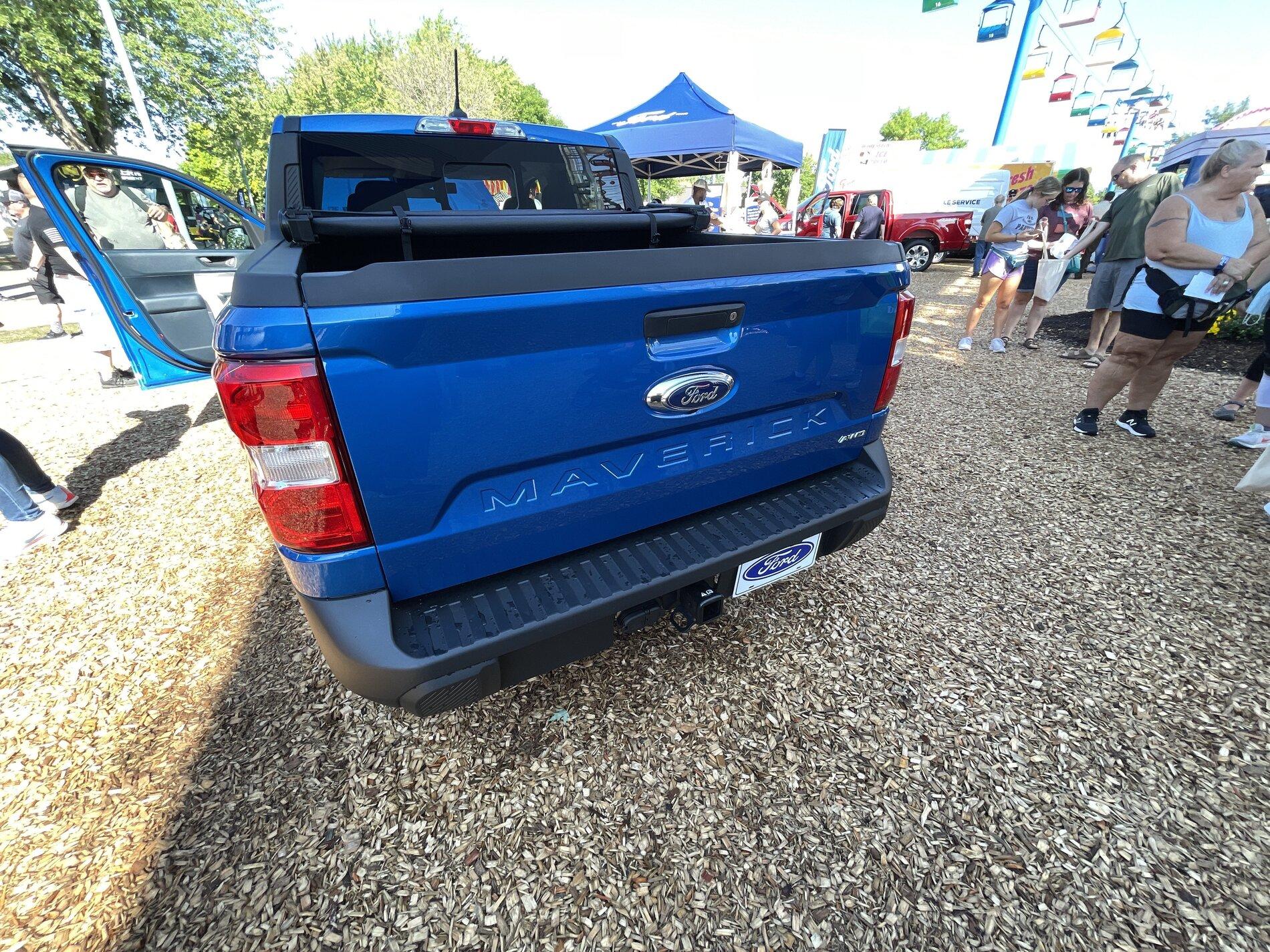 Ford Maverick VELOCITY BLUE Maverick Photos Thread Velocity Blue 2022 Ford Maverick XLT FX4 Pickup Pics 10