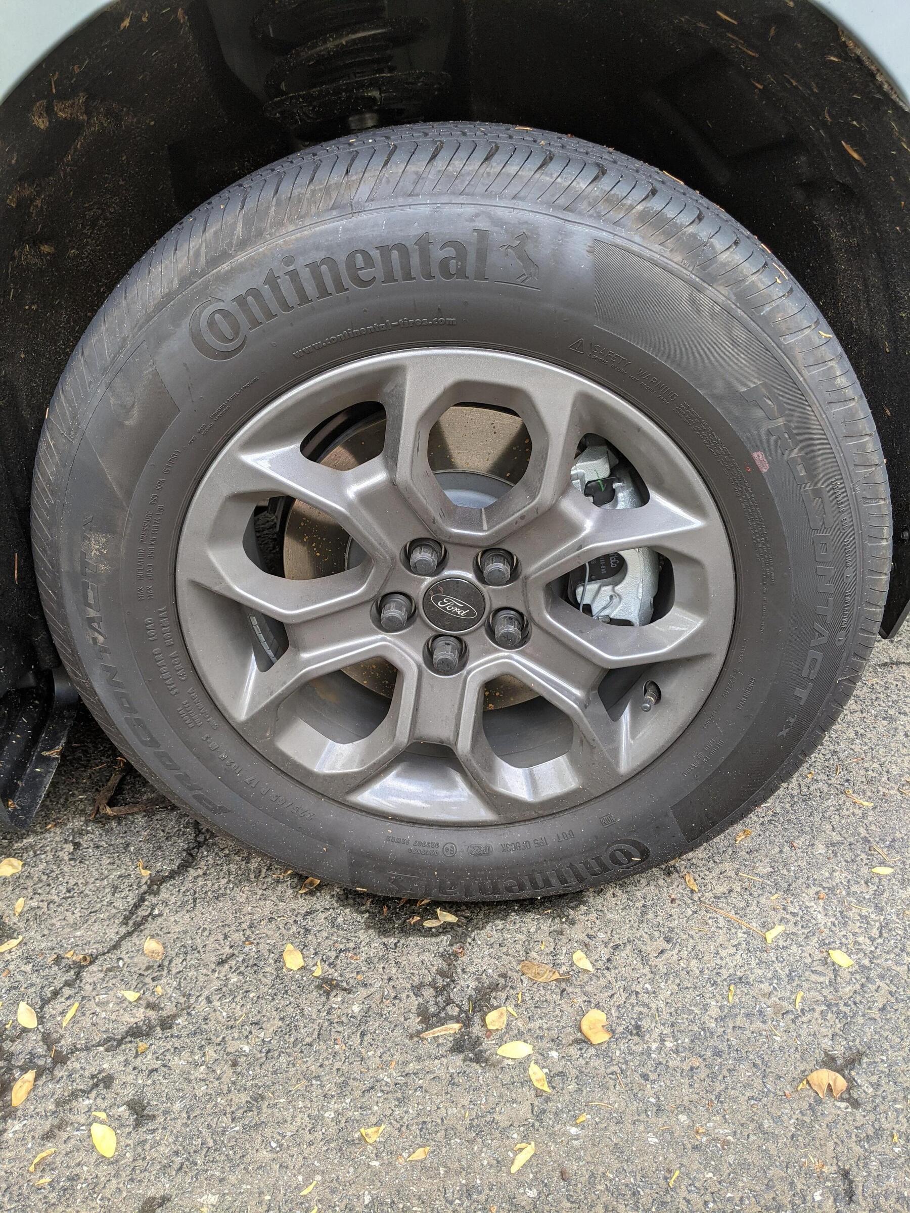 Ford Maverick June6_22, wheel lug ? sbdV6hl