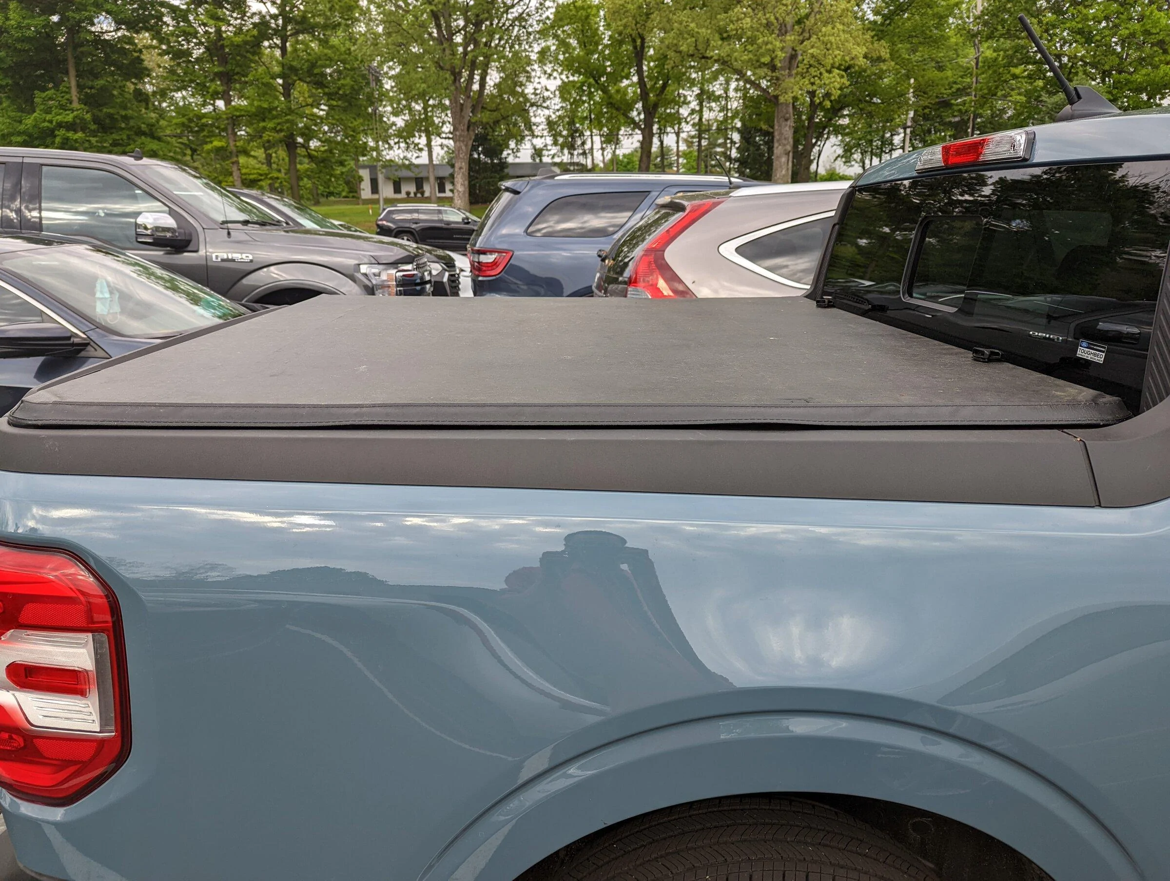 Ford Maverick SE PA: Gator SFX Soft Trifold Tonneau Cover PXL_20220516_122358523