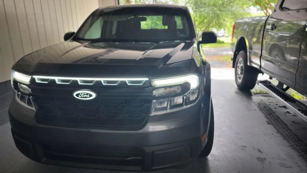 Ford Maverick Custom Lightning-style LED light bar strip added to Maverick grille 20220514_154508