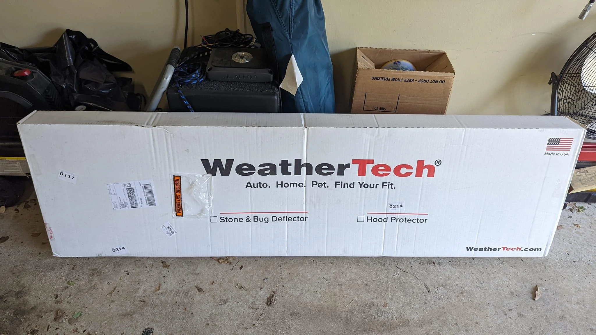 Ford Maverick BNIB WeatherTech hood protector 282101133_10229111425034961_1389559594102694550_n