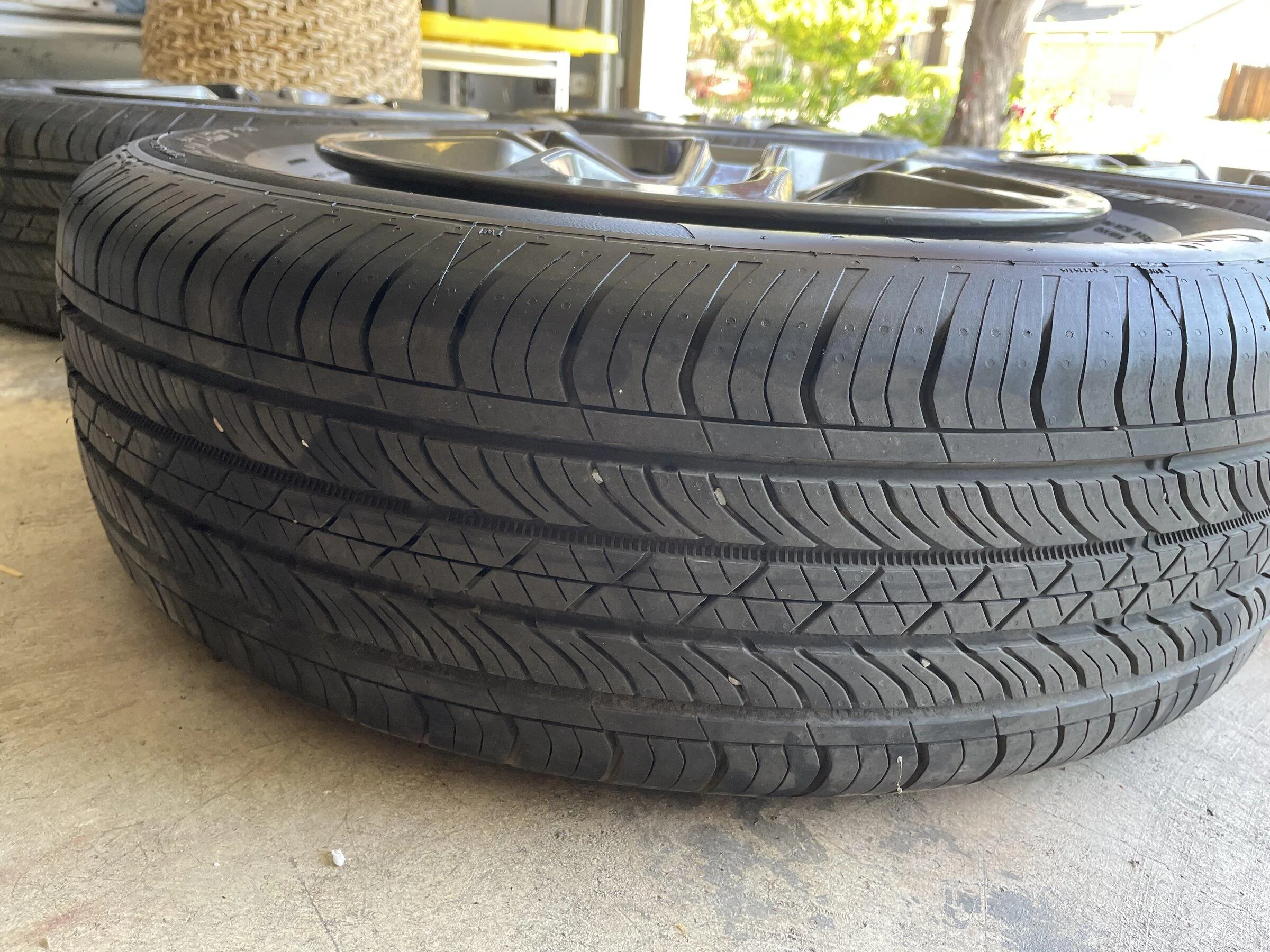 Ford Maverick Selling my Stock XLT Tires & Rims ! 9B6F5349-4CD3-412B-8AFC-A905C6961428