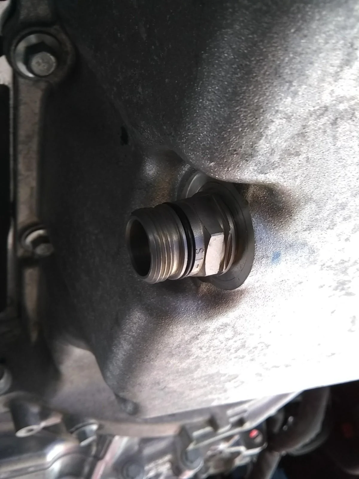 Ford Maverick Stahlbus oil drain valve IMG_20220520_113118563