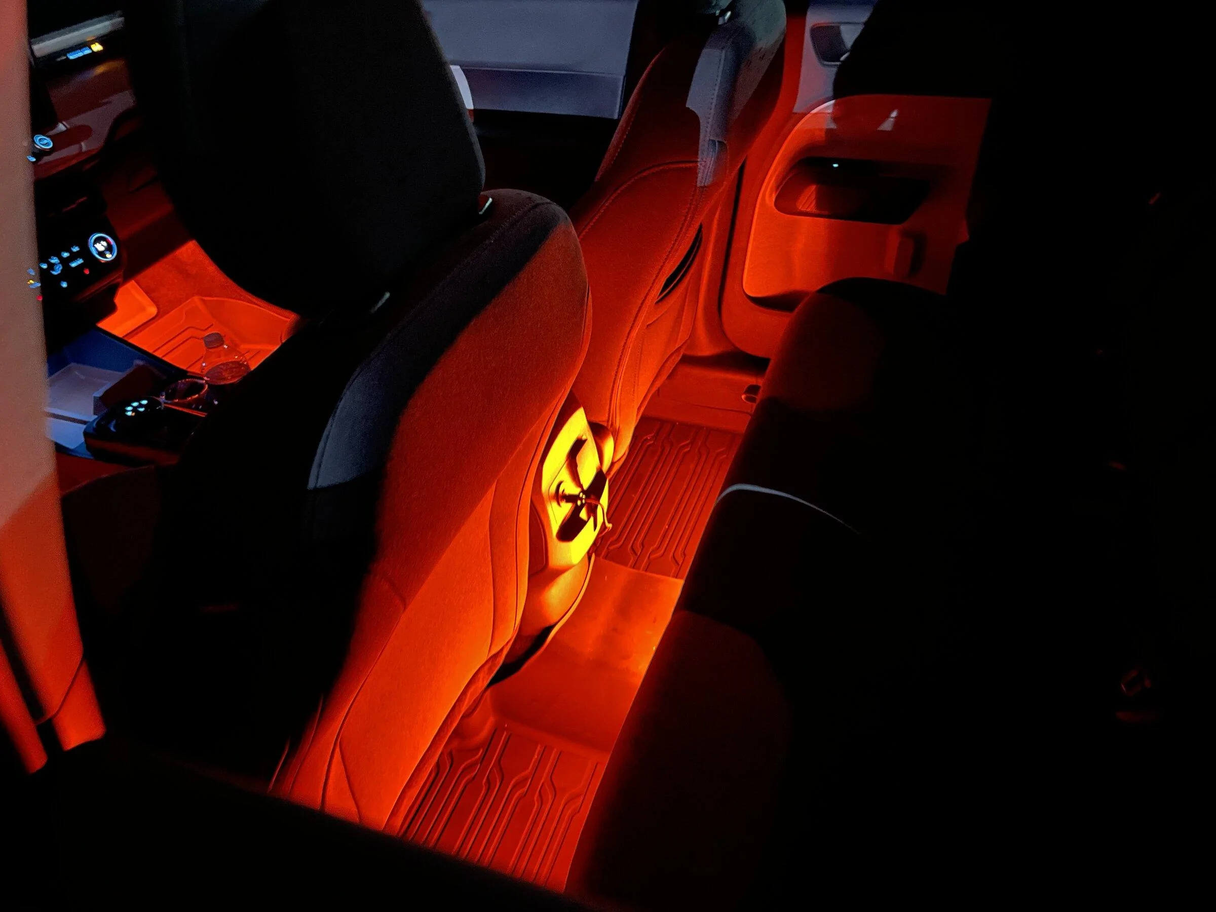 Ford Maverick Extending existing ambient lighting on XLT EC6EA584-BF29-4203-8CE5-8CBC395DB3C2