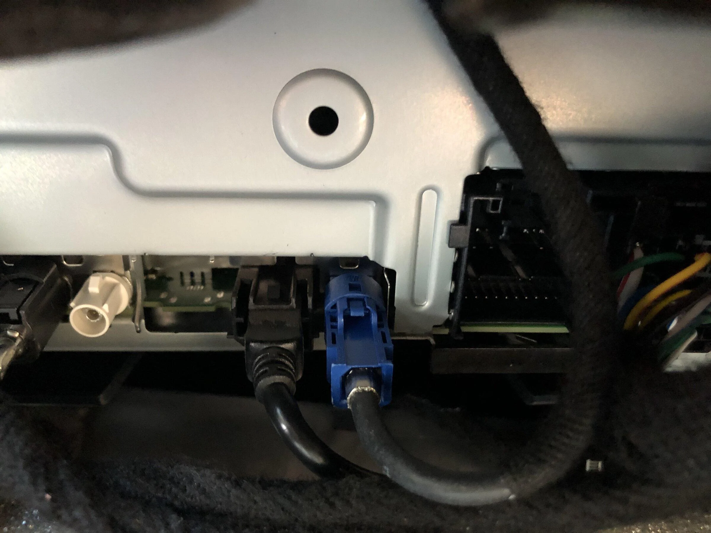 Ford Maverick USB infotainment oops IMG_1268
