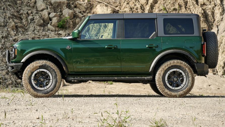 Ford Maverick Undecided, please help out. D3D63385-F725-4424-957A-37D4F2FA2C6D
