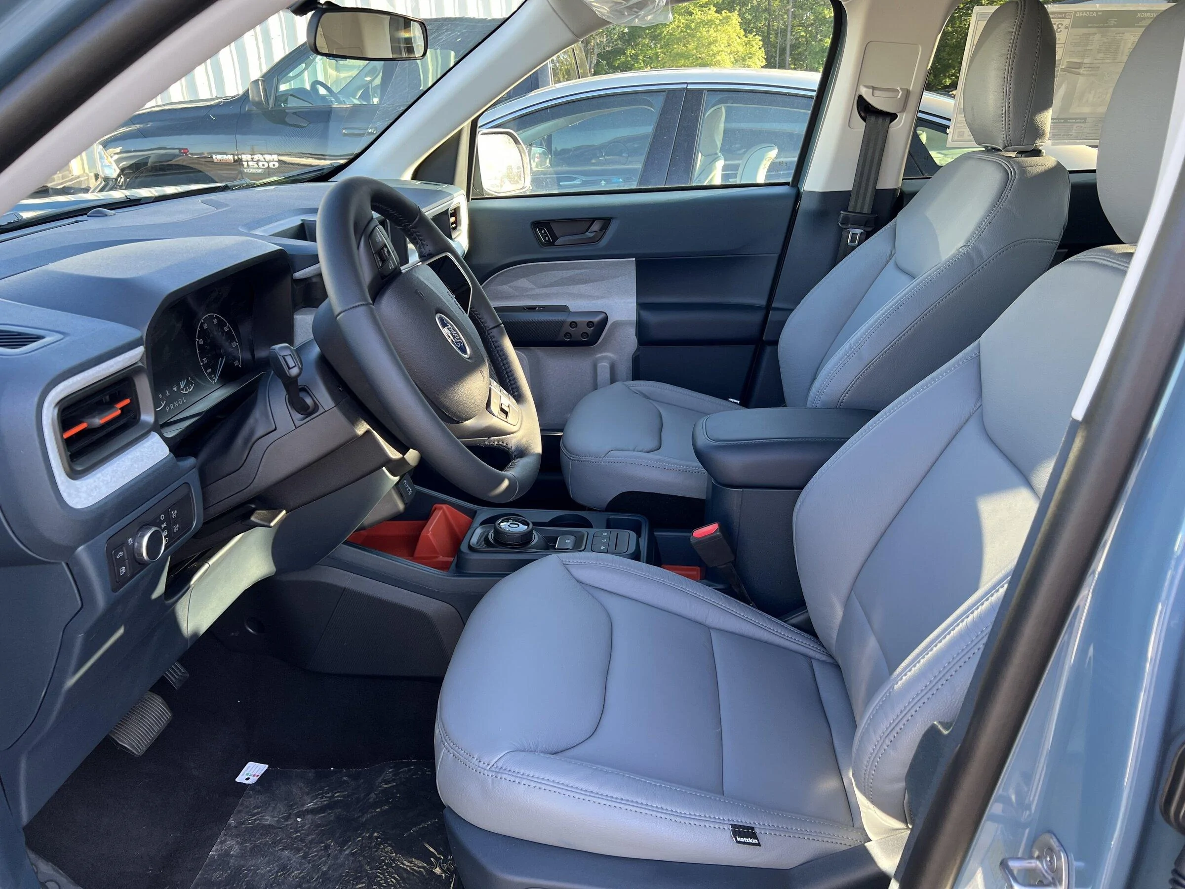 Ford Maverick Katzkins installed on XLT Lux seats 1E5D76A9-26B4-4630-BC78-E370C6FA7792