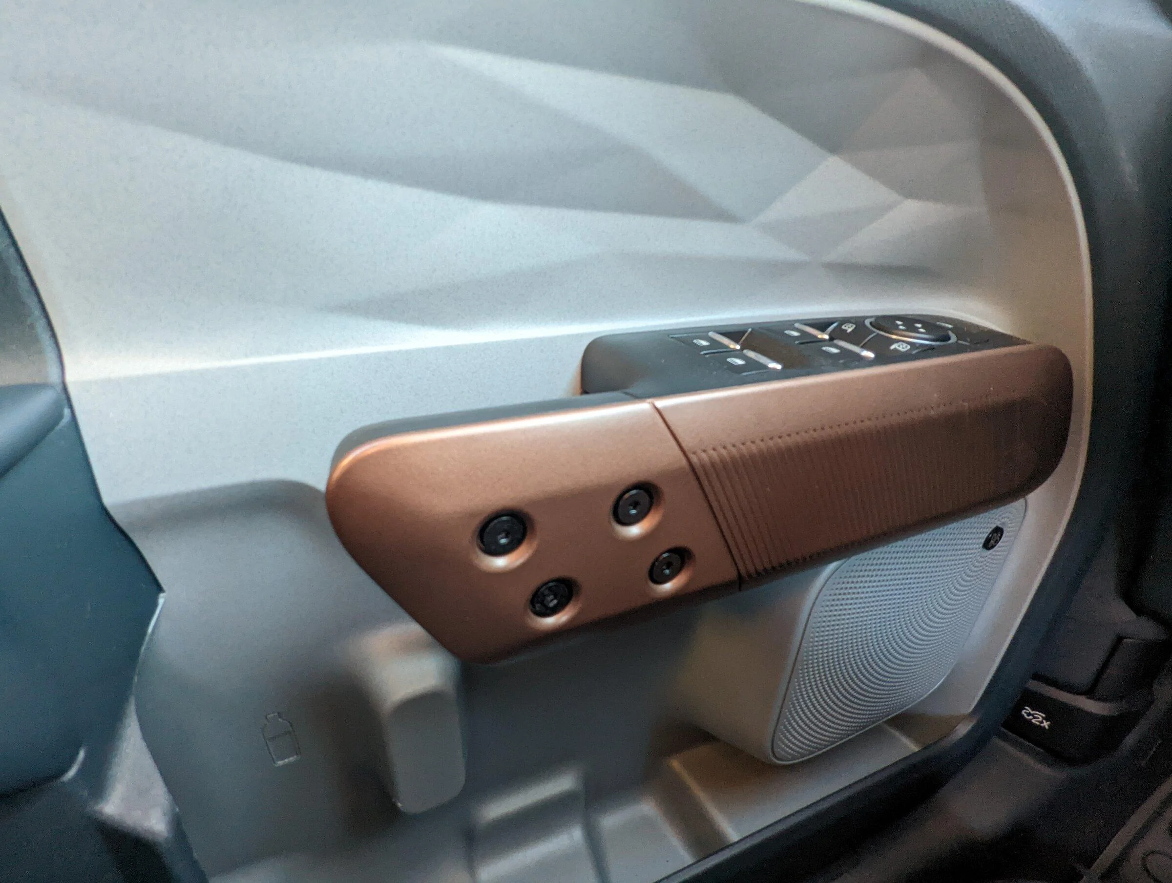 Ford Maverick All Lariat Trim Scuffing at Door Handle. ? PXL_20220608_010631919