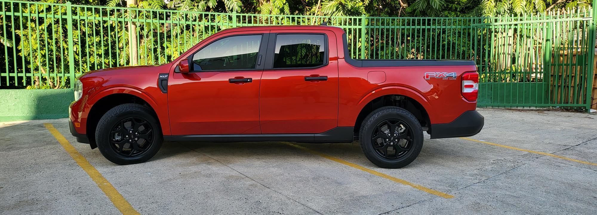 Ford Maverick Exterior black plastic panels fading from sunlight? 20220604_170509