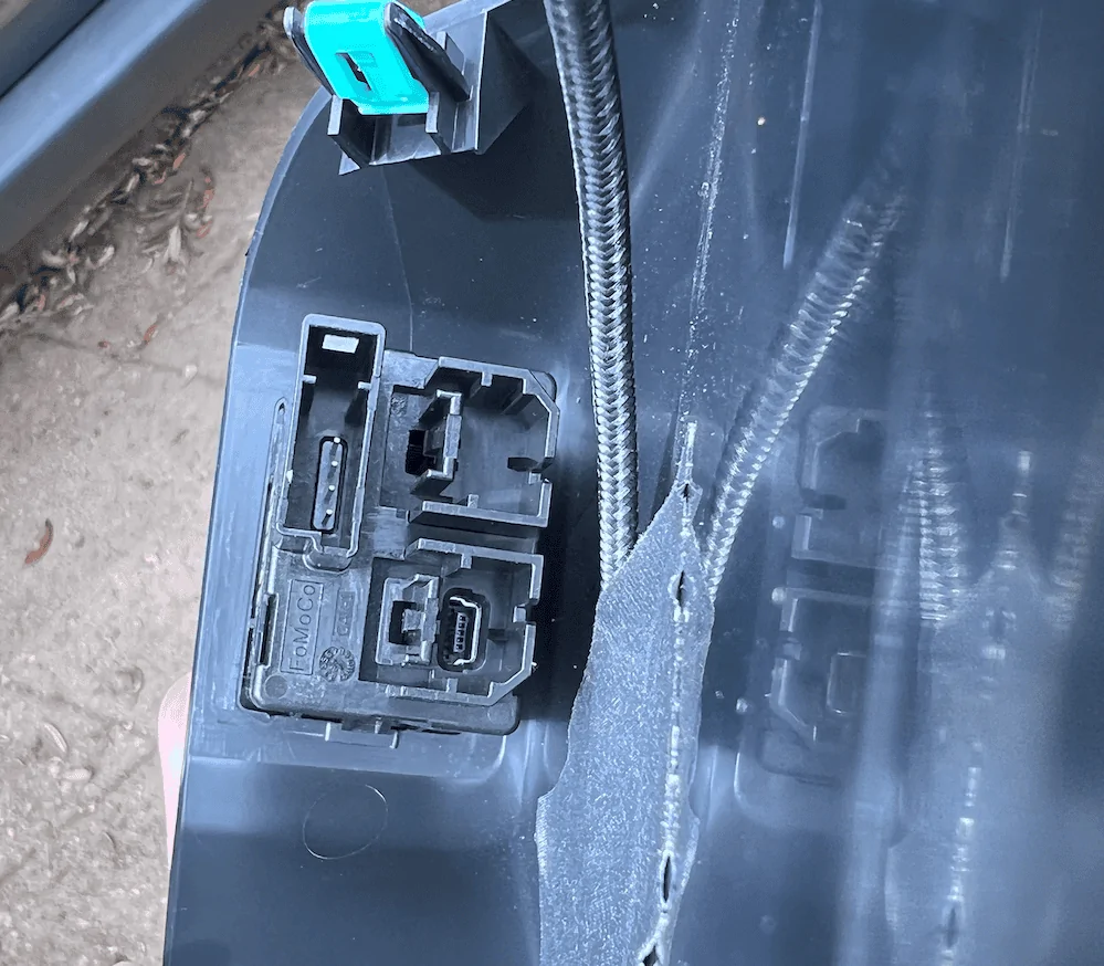 Ford Maverick USB-A vs USB-C port on the center console 1654893895450