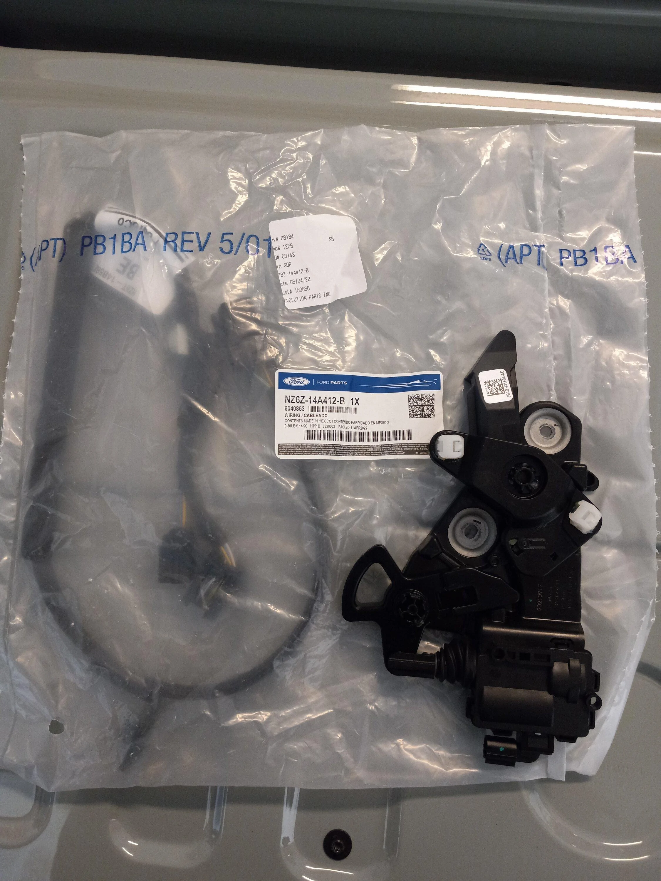 Ford Maverick Tail Gate Power Lock Parts $50 20220611_165526