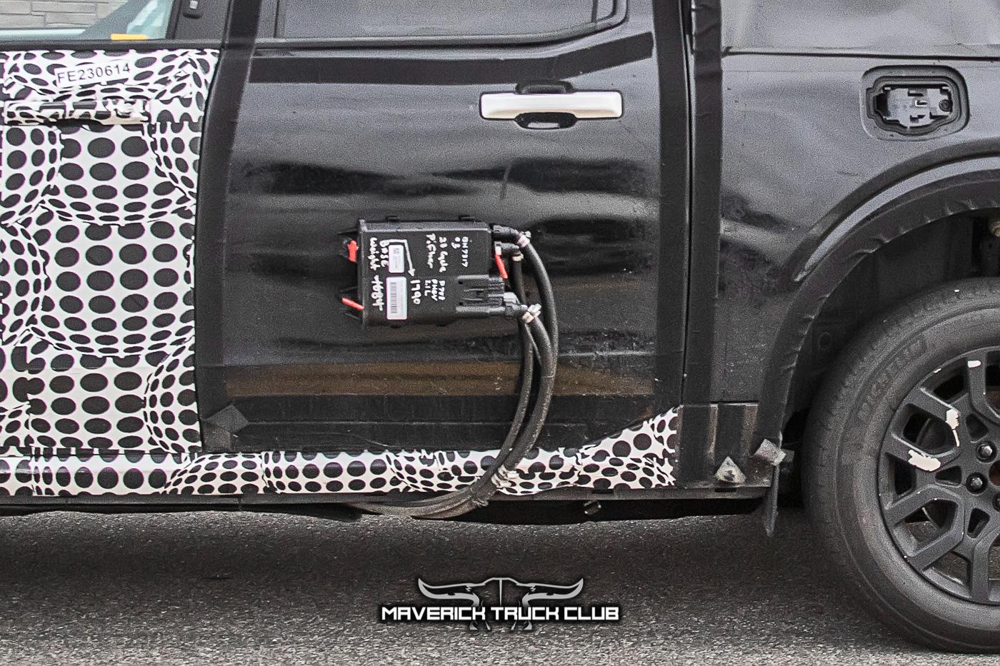 maverick-hybrid-phev-awd-prototype-spied-4.jpg