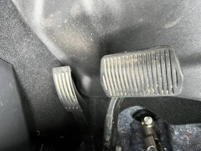 Ford Maverick Plastic gas pedal ? 730FC3D6-407C-47EA-B75F-0D1591CF5AB7