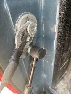 Ford Maverick Tailgate soft close fix T5