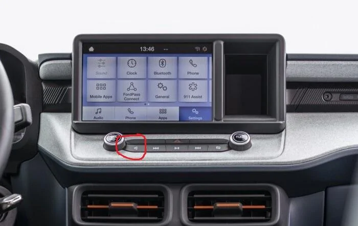 Ford Maverick CarPlay and Android Auto Workarounds for Lariat Luxury Navigation and Media Radio