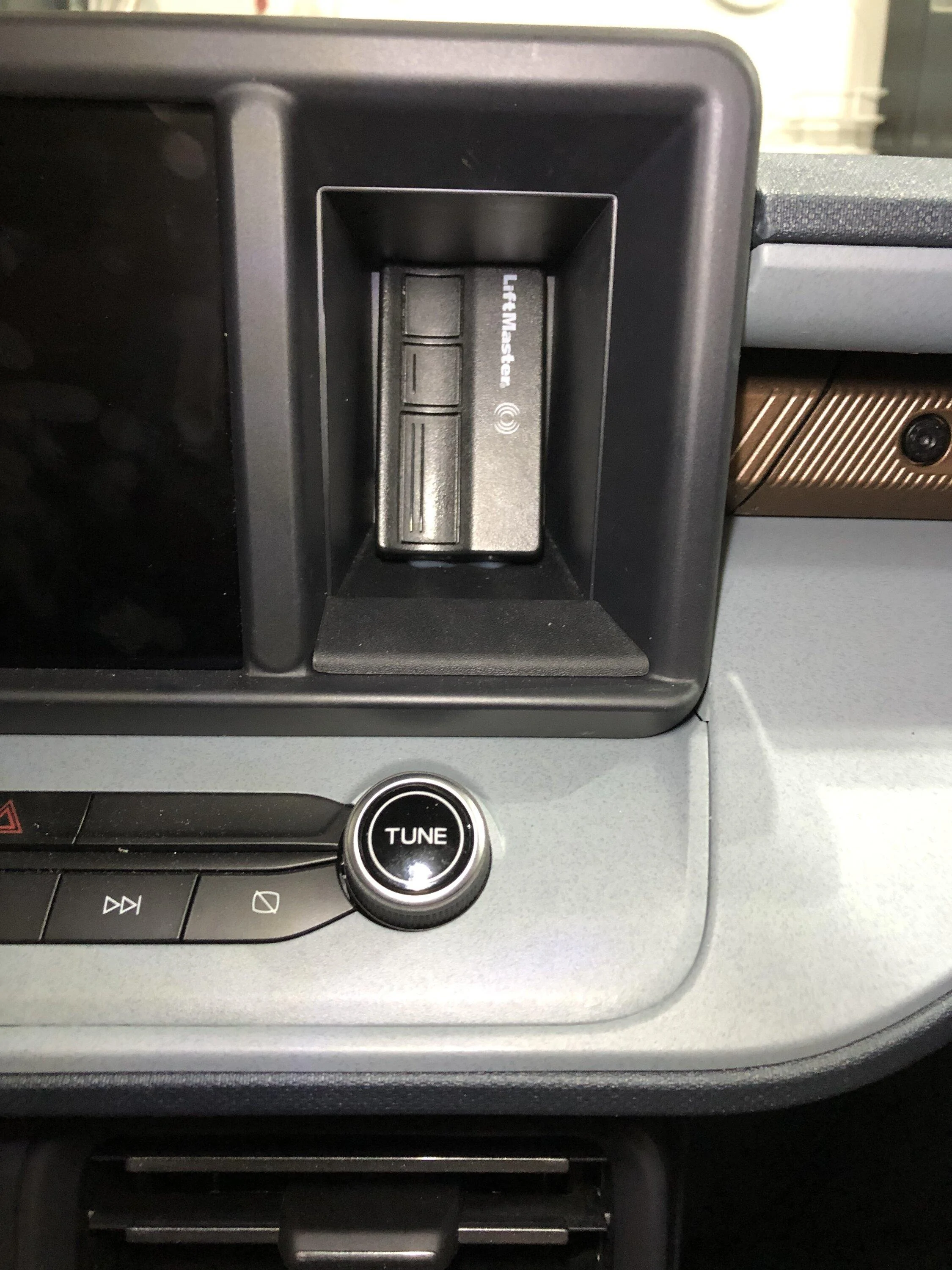 Ford Maverick That awkward cubbie next to the infotainment screen IMG_2130
