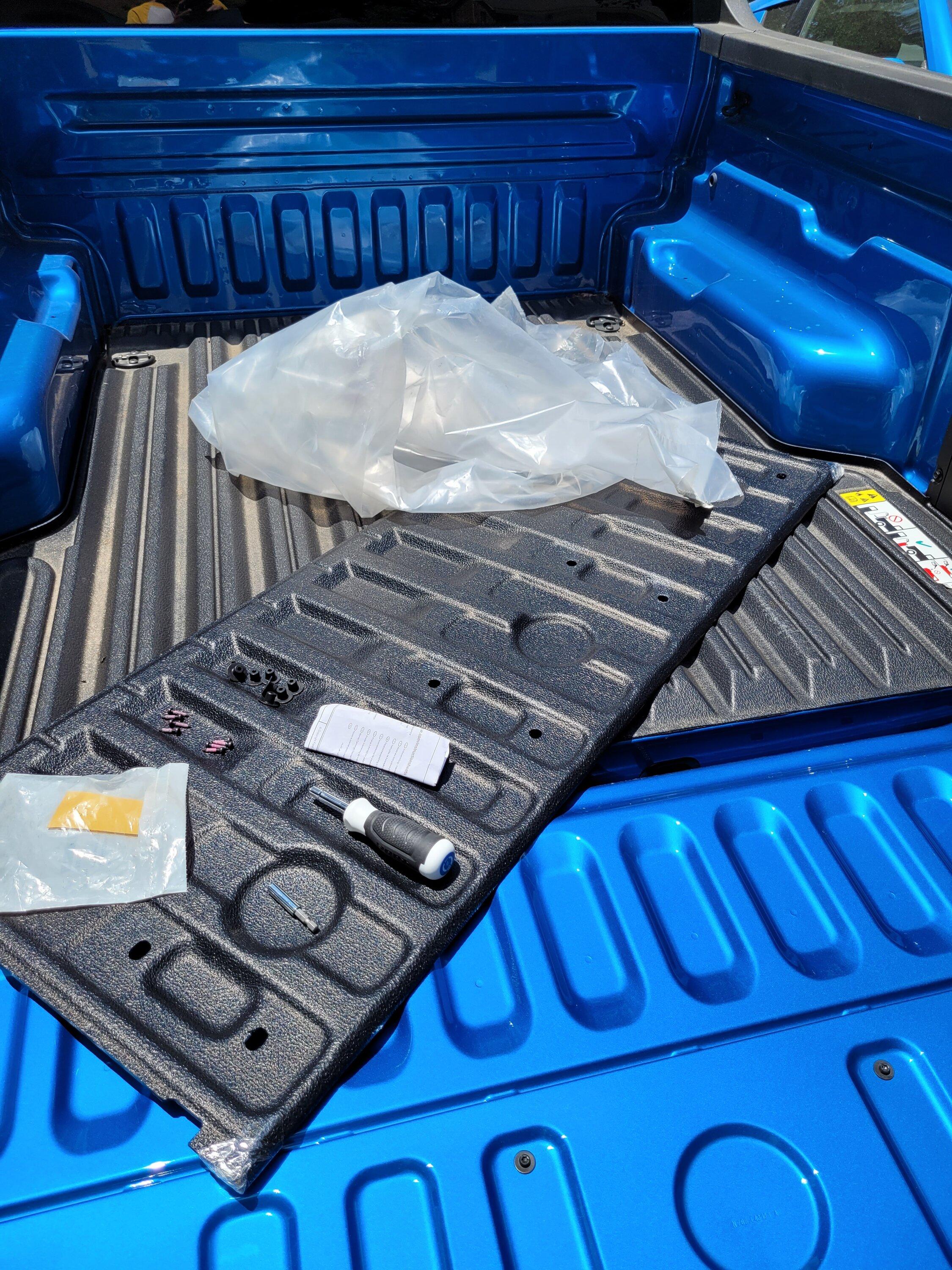Ford Maverick Larry's Mav 2022 tailgate mat install 20220625_134338