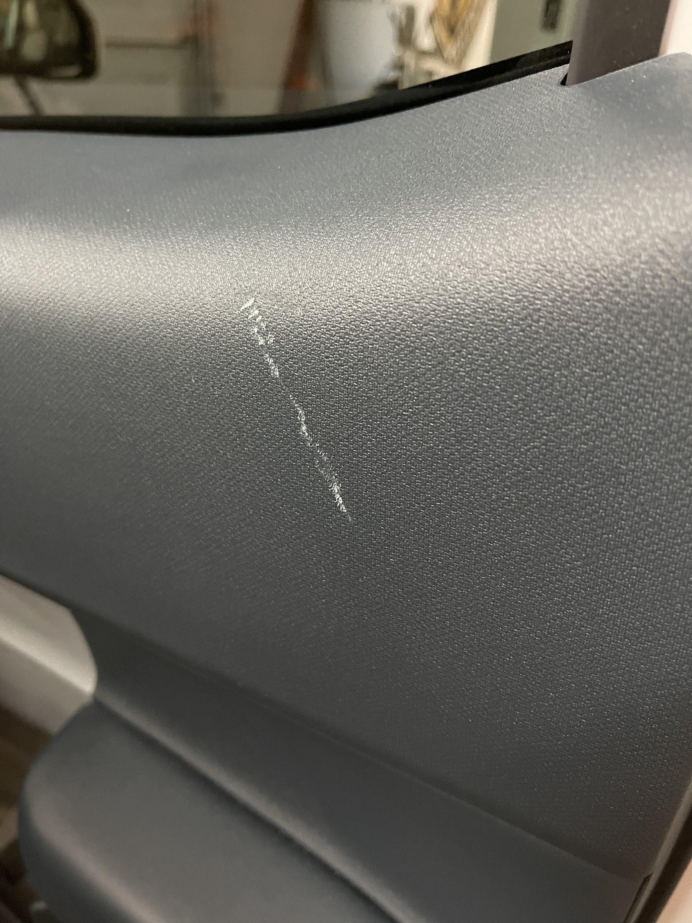 Ford Maverick Scratched passenger door 4E59DFF3-9901-4ECD-8026-71464E5006AC