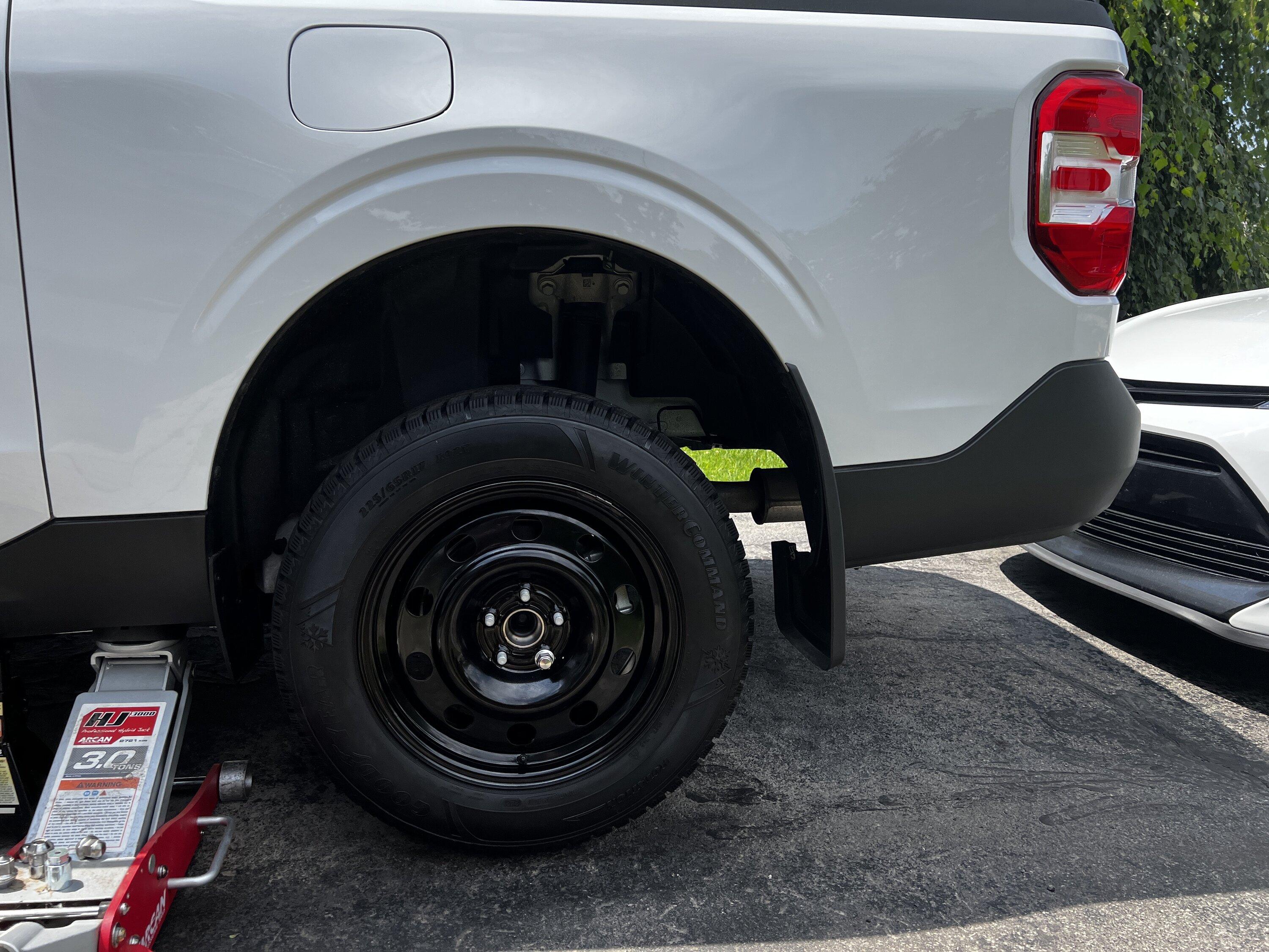 Ford Maverick Lug nuts requirements on Escape steelies IMG-1010.JPG
