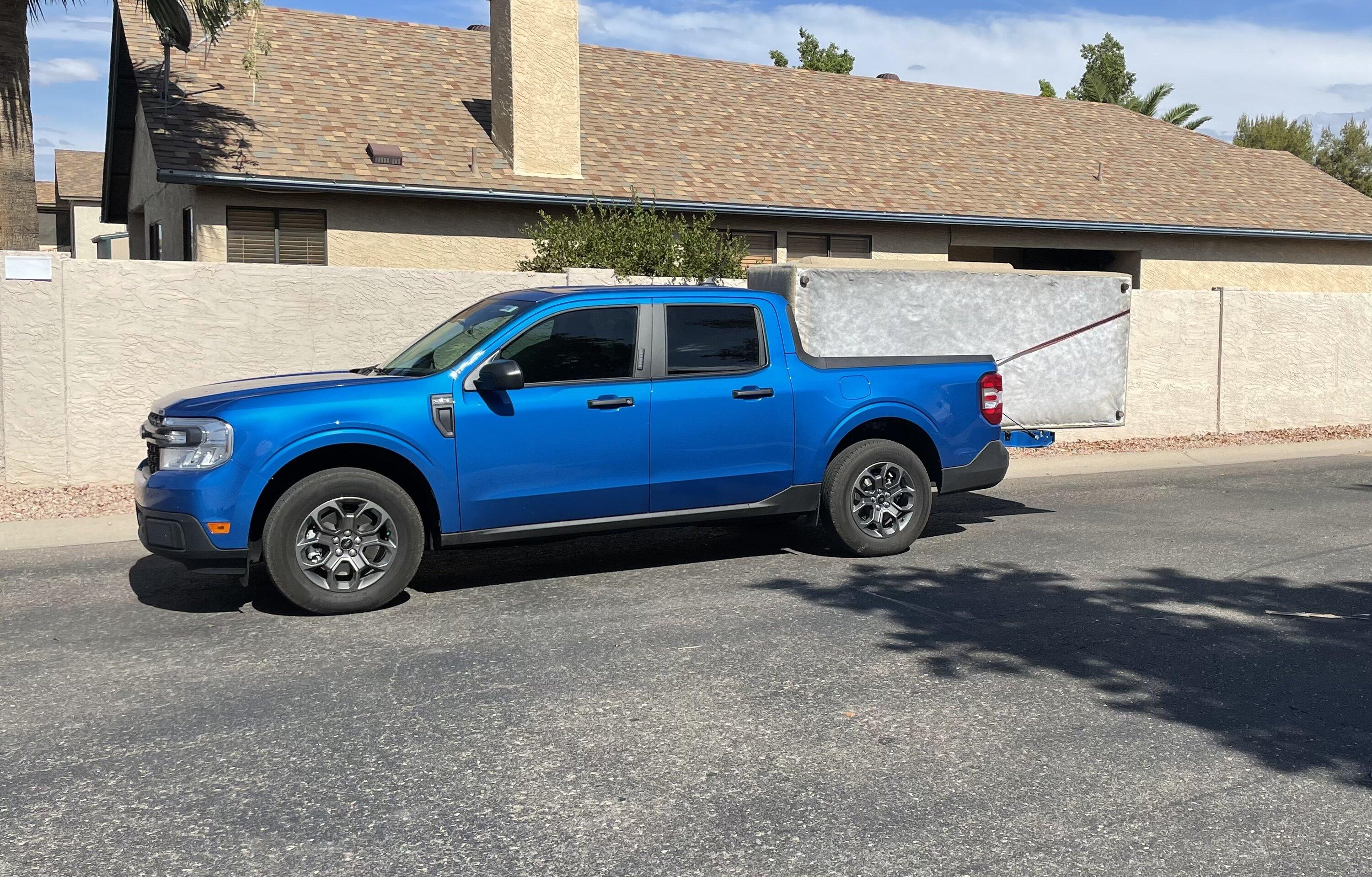 Ford Maverick What good is a 4.5 foot bed? Good for 35mpg while carrying 9’ sectional couch 96FA7471-ACD1-4A47-8409-AD197DD990A1