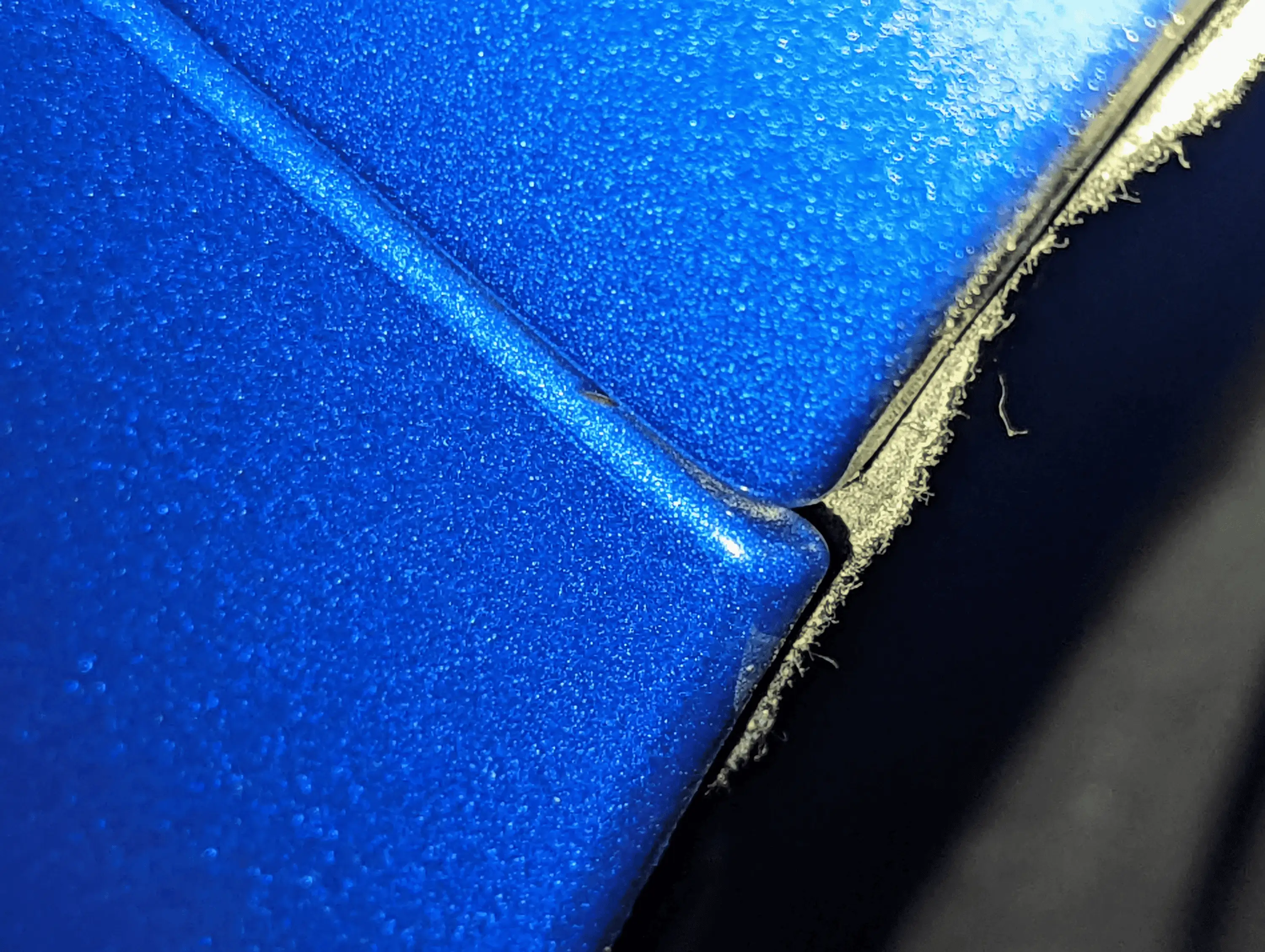 Ford Maverick Paint peeling where bumper and fenders meet markup_2126562892