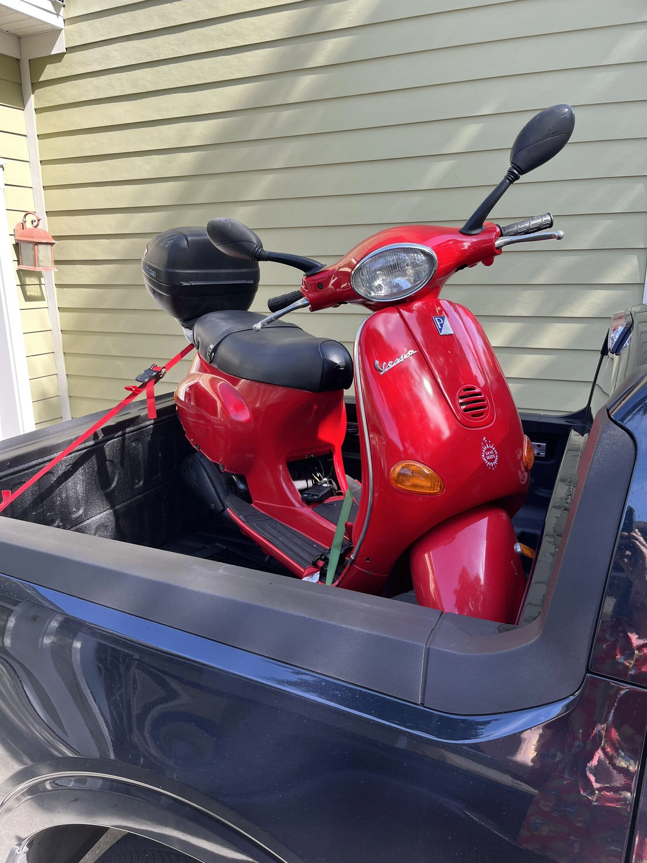 Ford Maverick Vespa fits easily! 029768A5-E212-410F-93DF-5AD5541B02D0