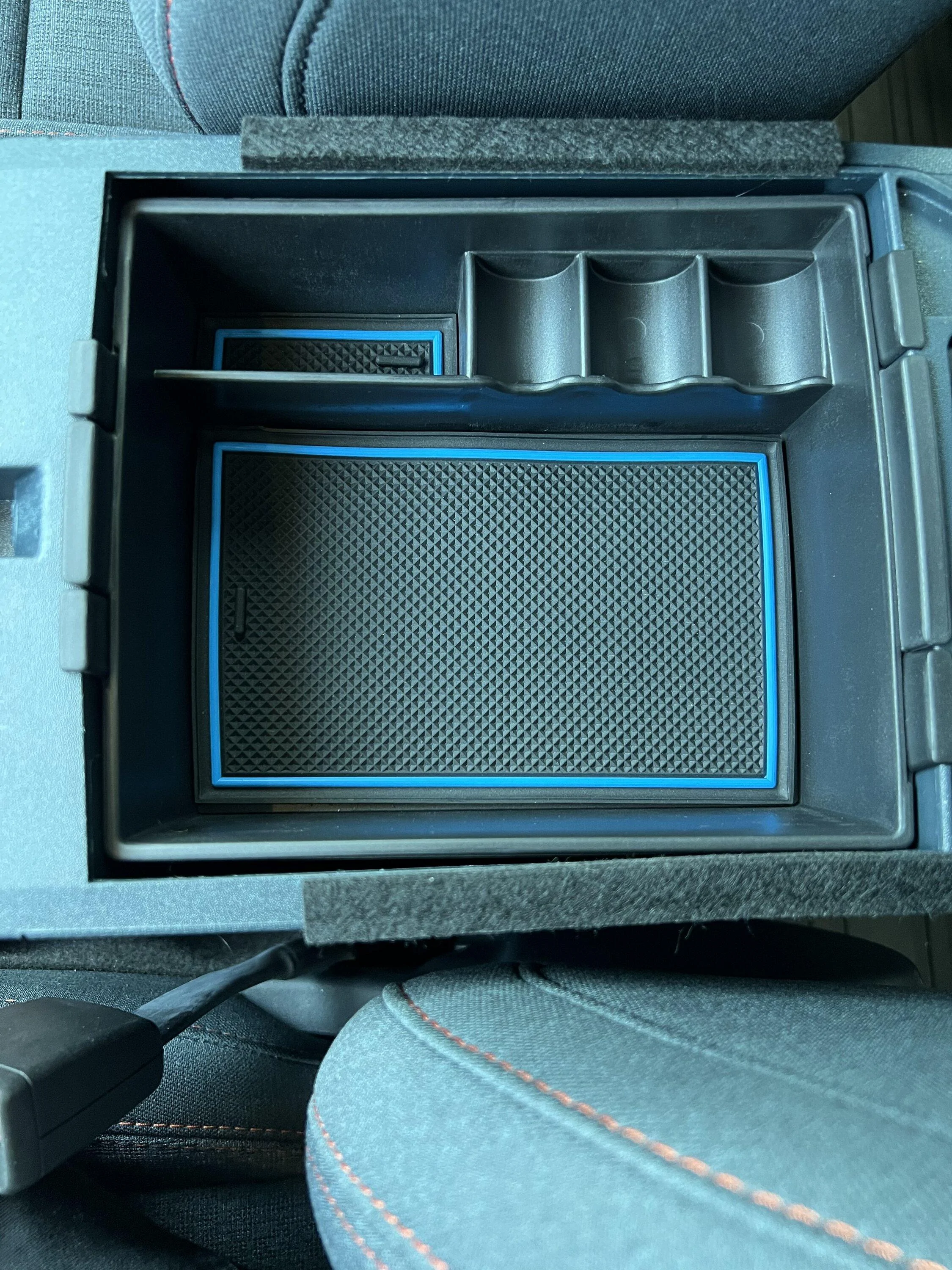Ford Maverick Center console organizer DE74A094-7ED4-4DE7-B2B0-F0FAC8080E0D