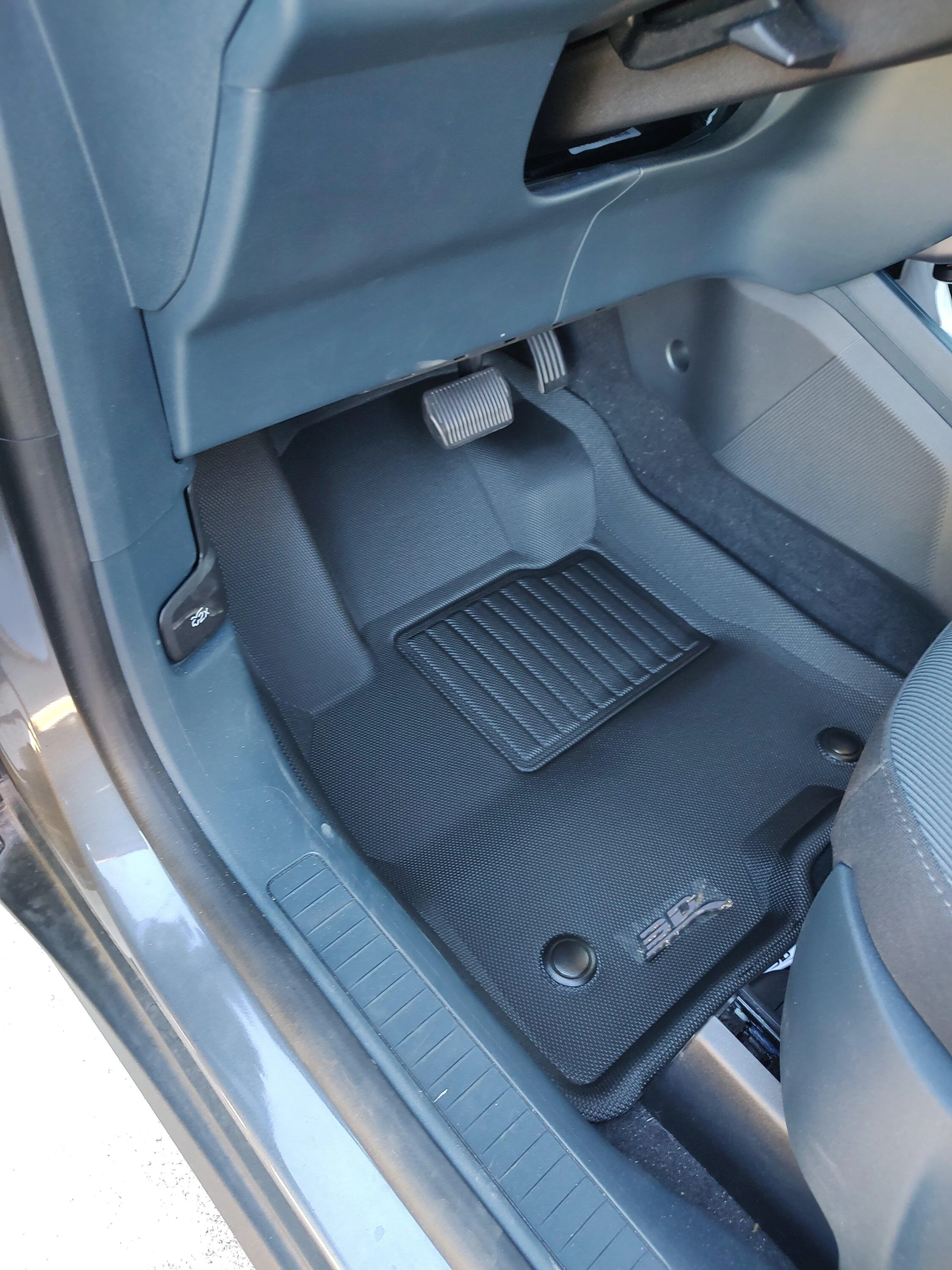Ford Maverick Floor Liners / Mats - Ford vs Weathertech IMG_20220722_182925519