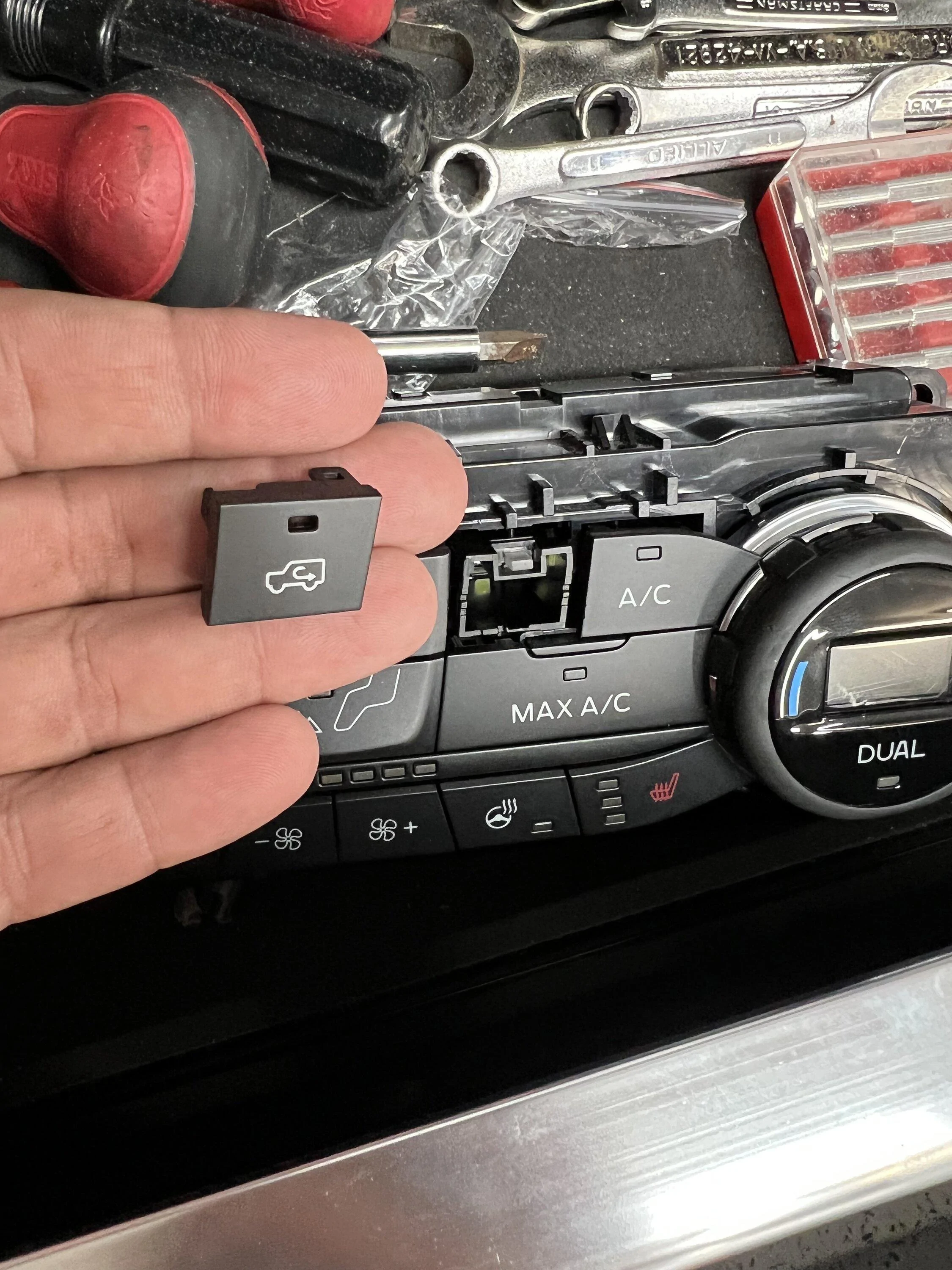 Ford Maverick Confirmed: No Temperature Readouts on Dial for MY23 or any MY22 not already built 132EDCDD-B0A1-4CA7-AD70-75B5CA569577