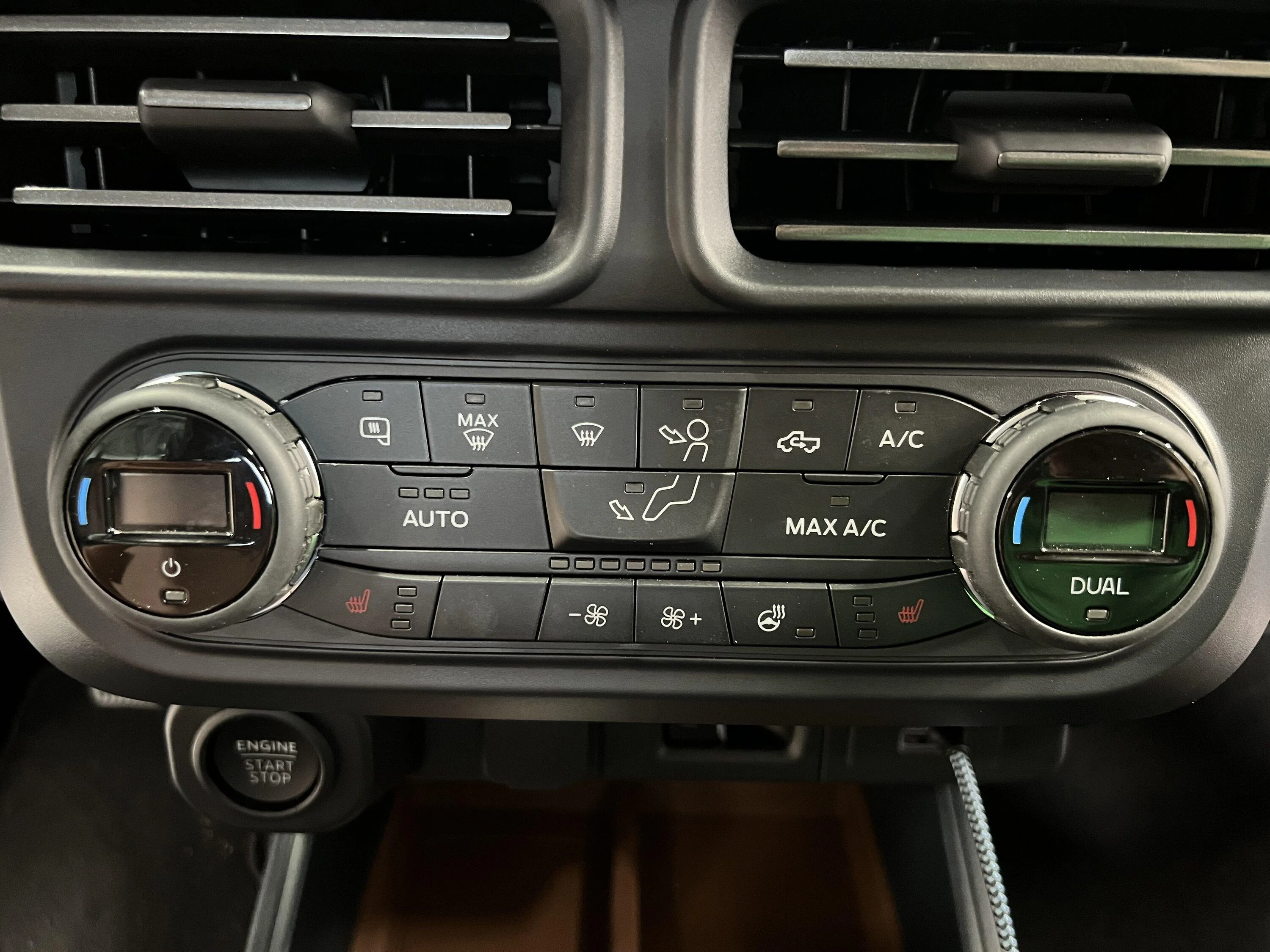 Ford Maverick Confirmed: No Temperature Readouts on Dial for MY23 or any MY22 not already built F915BFF1-C54B-469E-9F9C-23989972B4D4