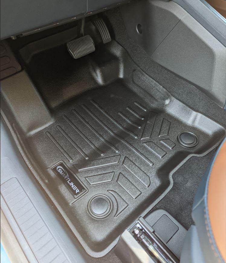 Ford Maverick Smartliner Floor Mats for Hybrid Maverick - Installed Photos Maverick_Smartliner_Front.JPG