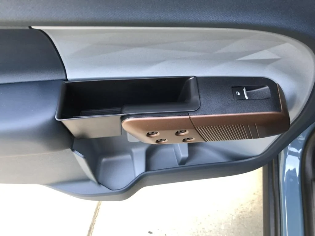 Ford Maverick YEE PIN 2022 Maverick Door Handle Tray 4615713C-AAB4-4841-8834-627E88914907_1_105_c