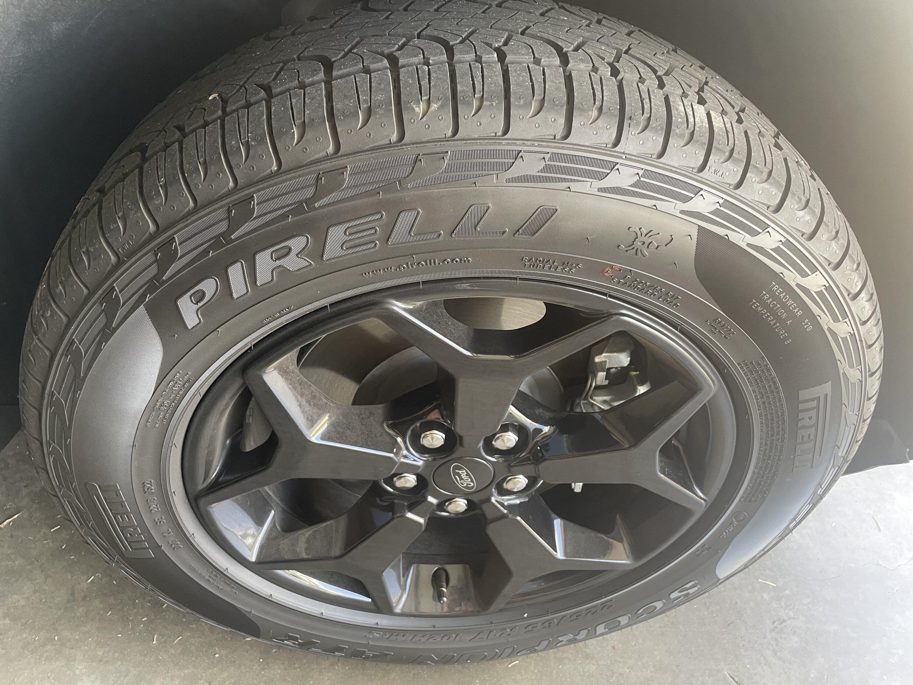 Ford Maverick Original Factory Pirelli Scorpion ATR 225/65/R17 5E0FDF3C-8FB3-488D-BBB8-668C53D8E50E