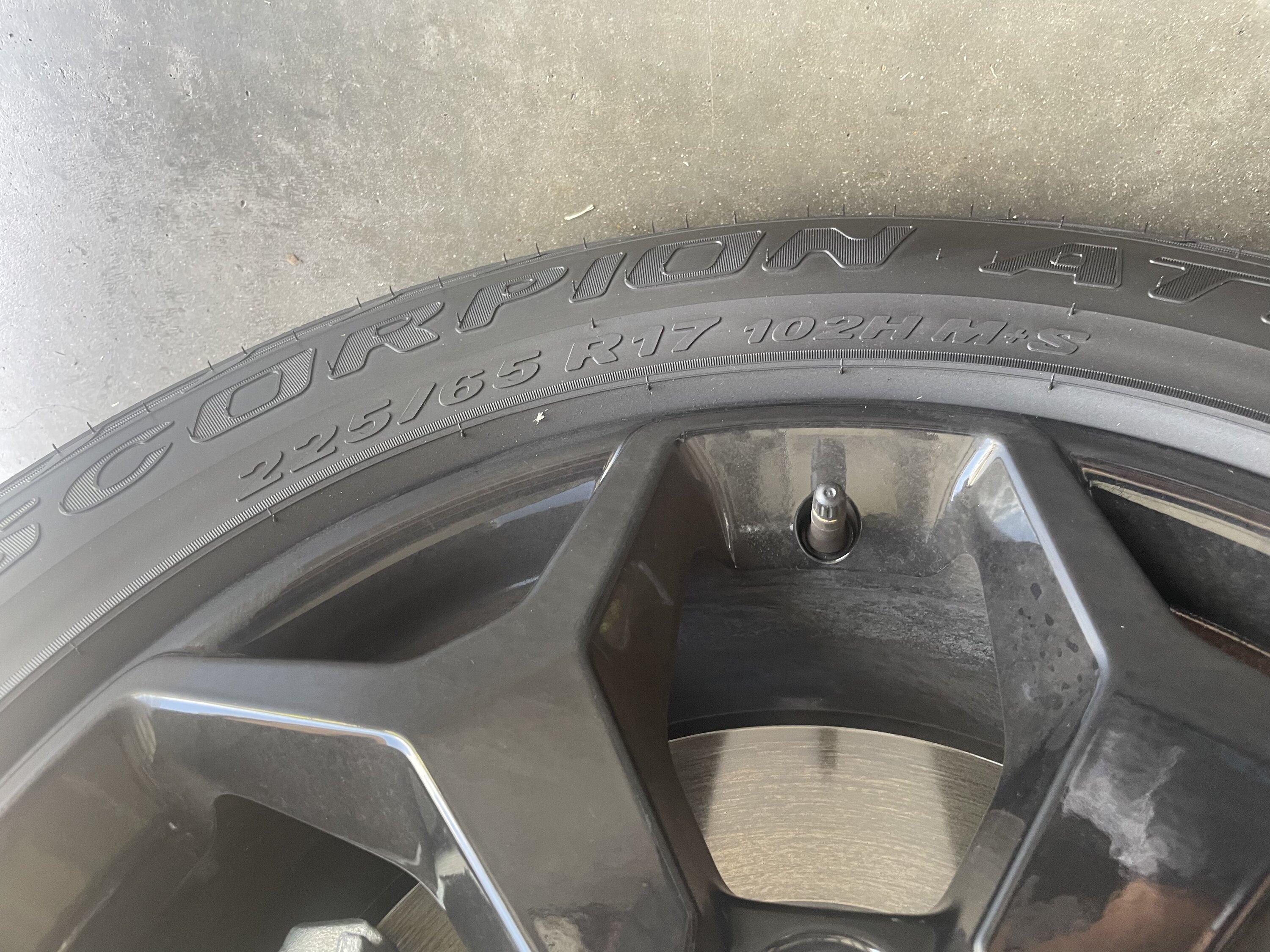 Ford Maverick Original Factory Pirelli Scorpion ATR 225/65/R17 0718FE82-BAA1-4A99-BEE4-927BAE8BE390