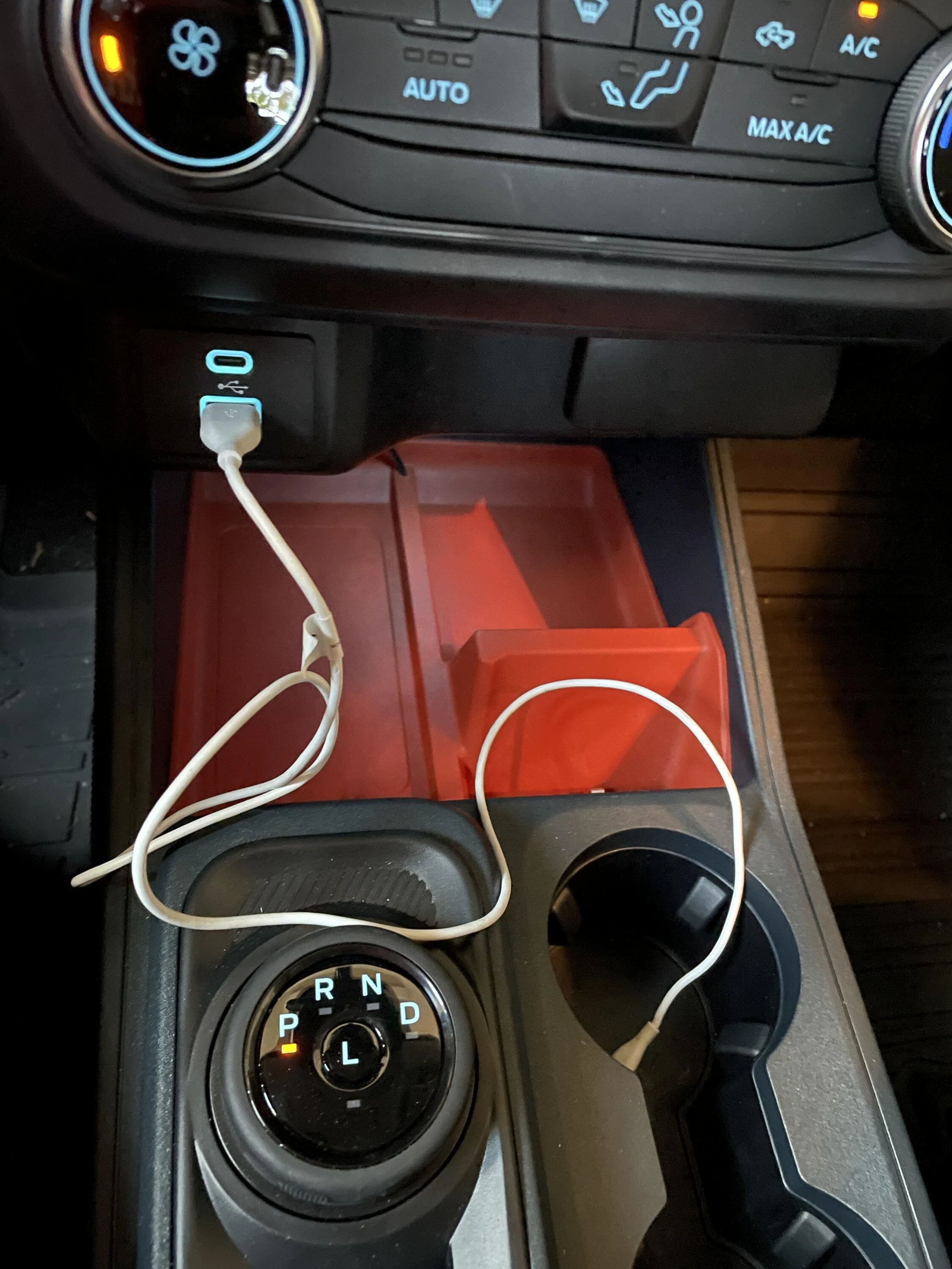 Ford Maverick One handed, decluttered Apple CarPlay/Android Auto F02FCB6C-438F-400E-992C-0E22C95C62D6
