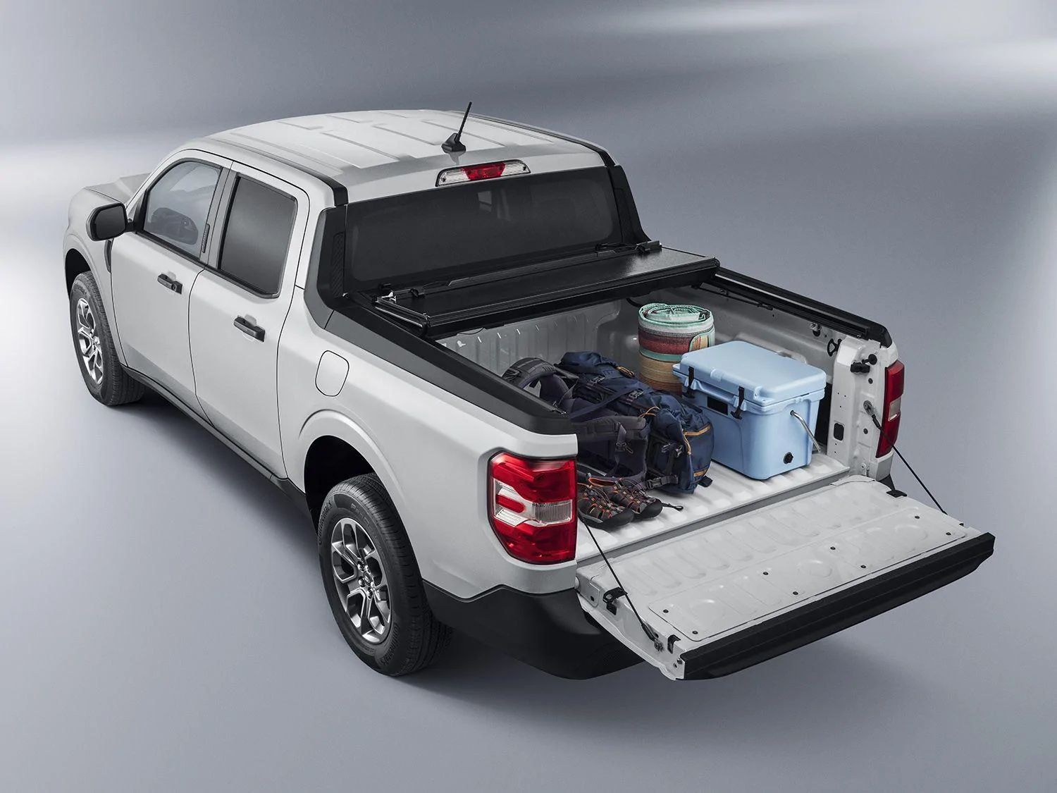 Ford Maverick FORD ACCESSORIES Parts & Website for 2022 Maverick Officially Launches 🚀 2022 Ford Maverick Tonneau : Bed Cover - Hard Folding by REV, In Rail