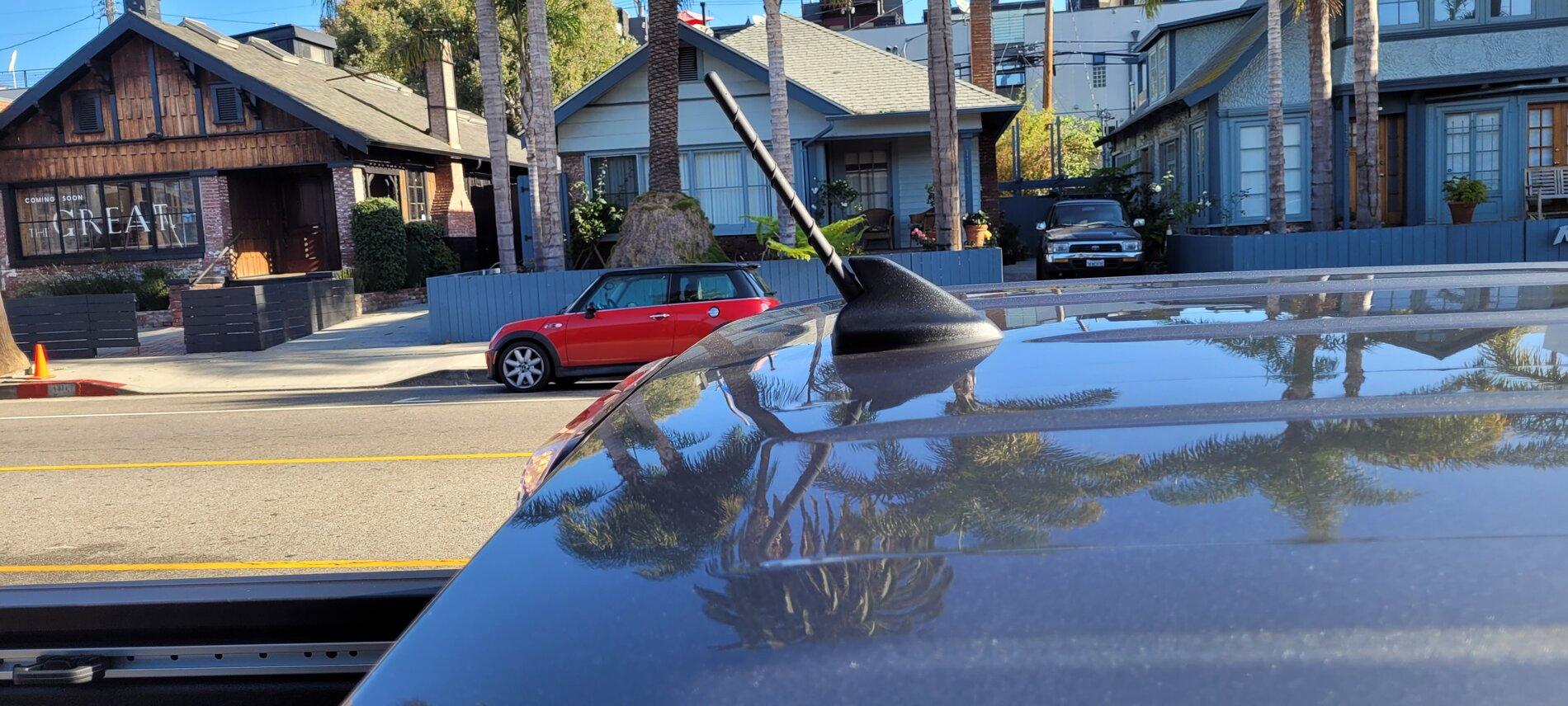 Ford Maverick Pics: Carbonized Gray Maverick XLT at Blue Bottle Coffee Ford Get-Together in Venice, CA 微信图片_20210912140633