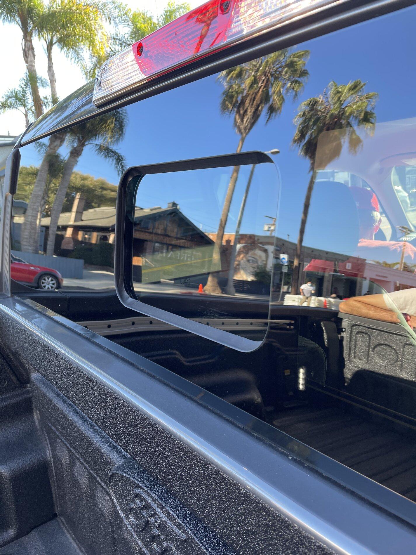 Ford Maverick Pics: Carbonized Gray Maverick XLT at Blue Bottle Coffee Ford Get-Together in Venice, CA DB8EA4BF-867E-4024-A734-9BF5802C6966