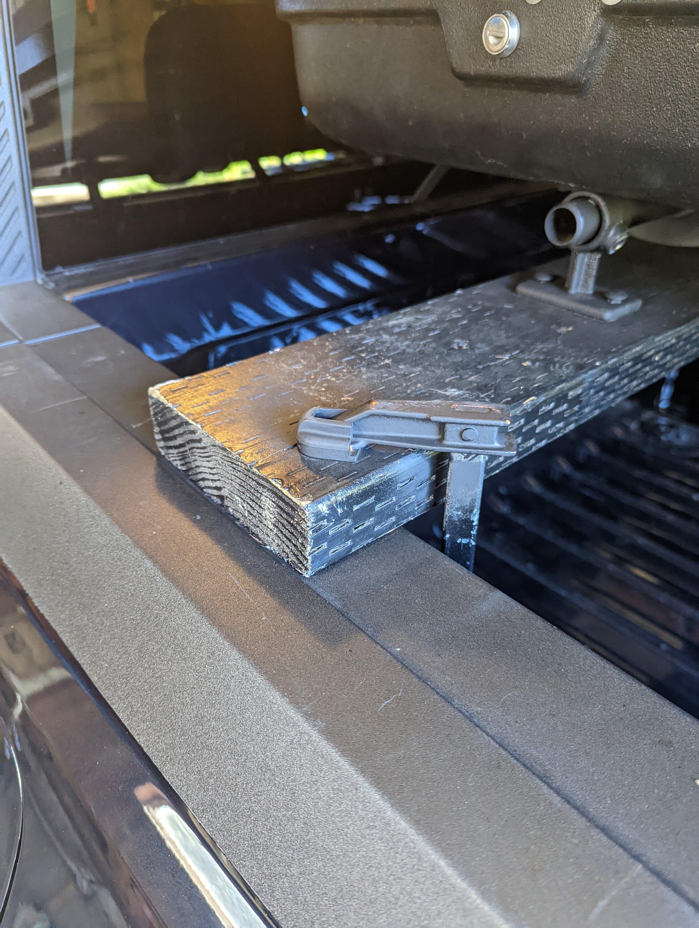 Ford Maverick Set for adventure... Yakima Space Cadet installed on my DIY rear bed rack Rack Mount 2