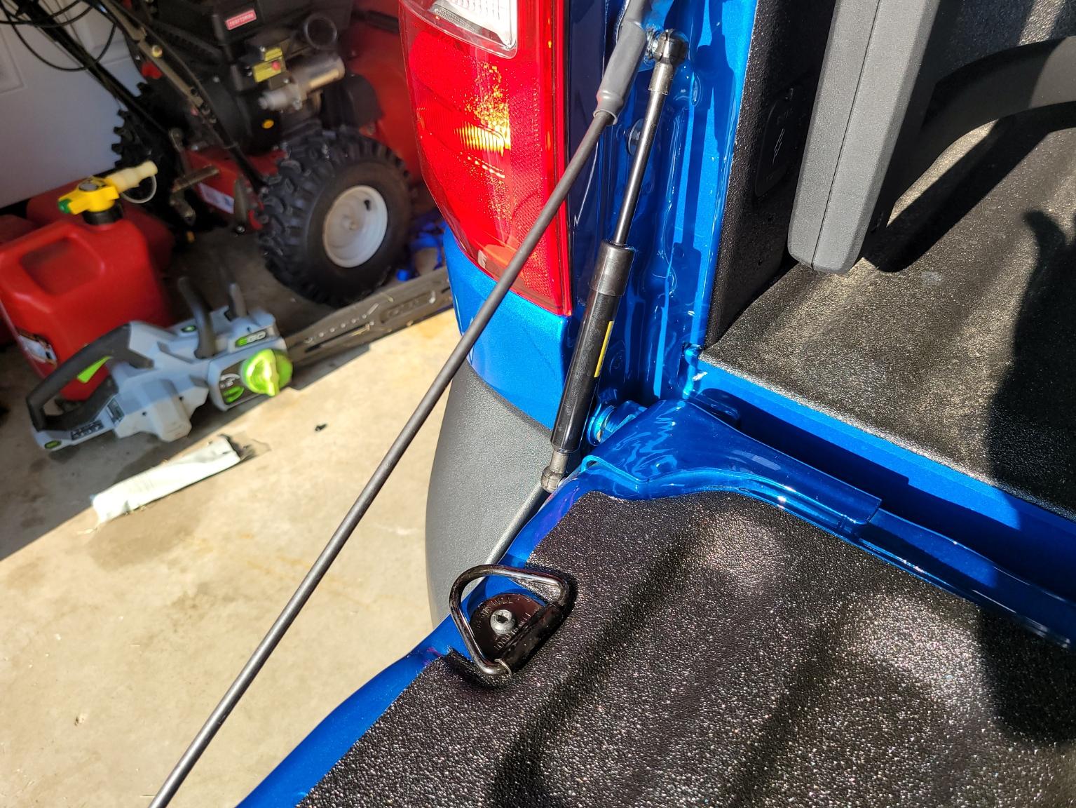Ford Maverick Tailgate tie down anchors / hooks that work with Tailgate Assist strut -- installed pics 20220805_183118