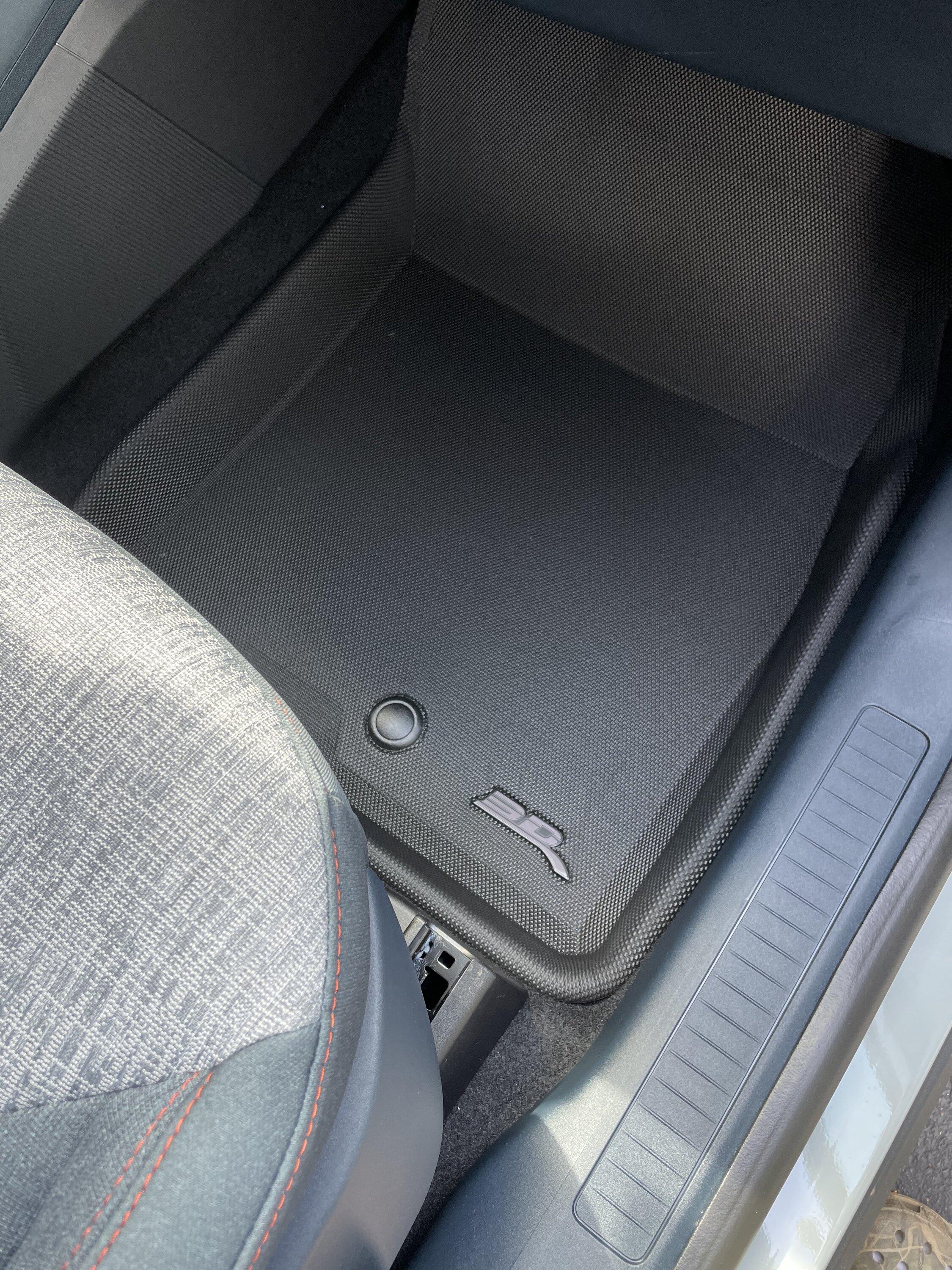 Ford Maverick Floor Liners / Mats - Ford vs Weathertech 28B17594-D762-4508-B78A-740869AFD9FA