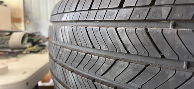 Ford Maverick Set of 18" Outerbanks Wheels w/Michelins $800 3
