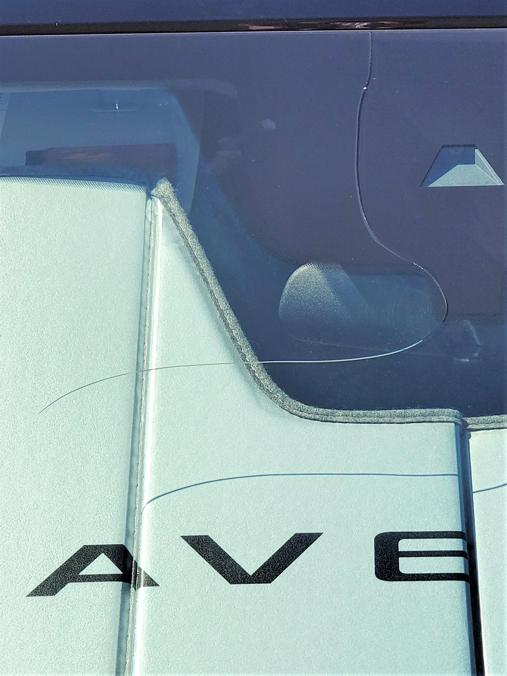 Ford Maverick Windshield pressure crack (just approved for warranty replacement) Windshield crack